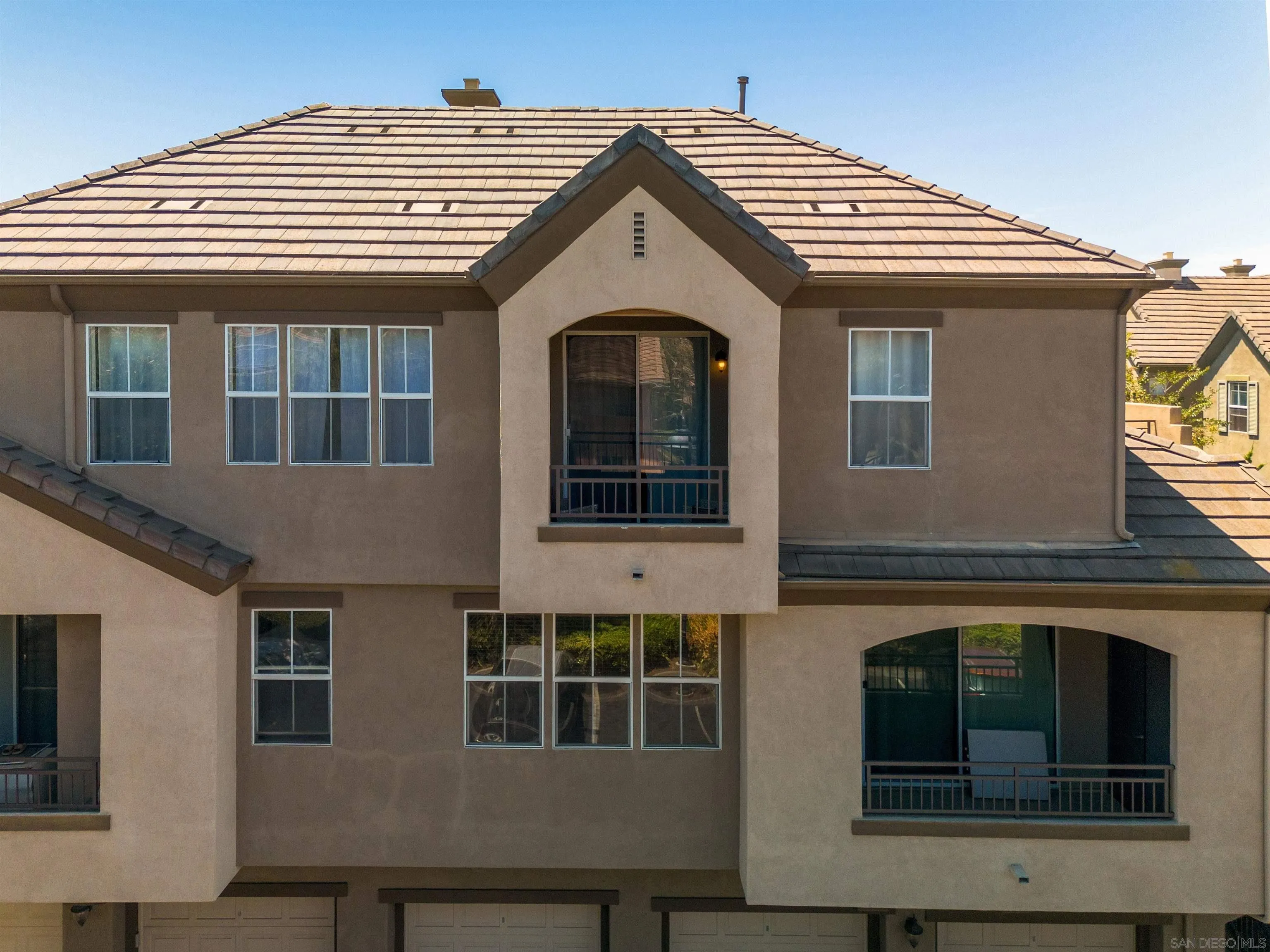 https://cdn.realtyfeed.com/cdn/127/260020866/76cf8f8d873420c463f40ffc4c58ec6d.webp