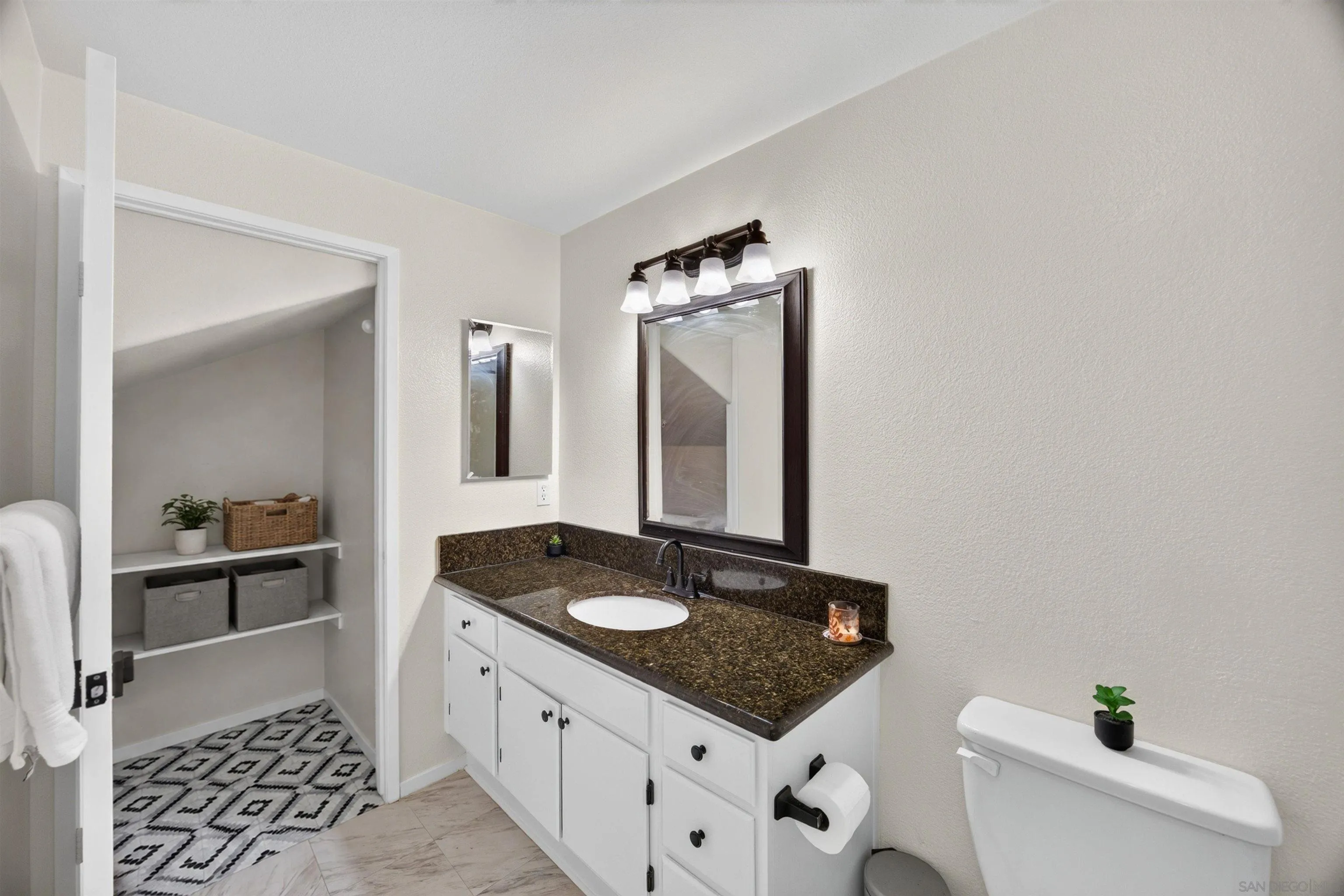 https://cdn.realtyfeed.com/cdn/127/260020866/7b4894b1f2ee23776554958c2554af09.webp