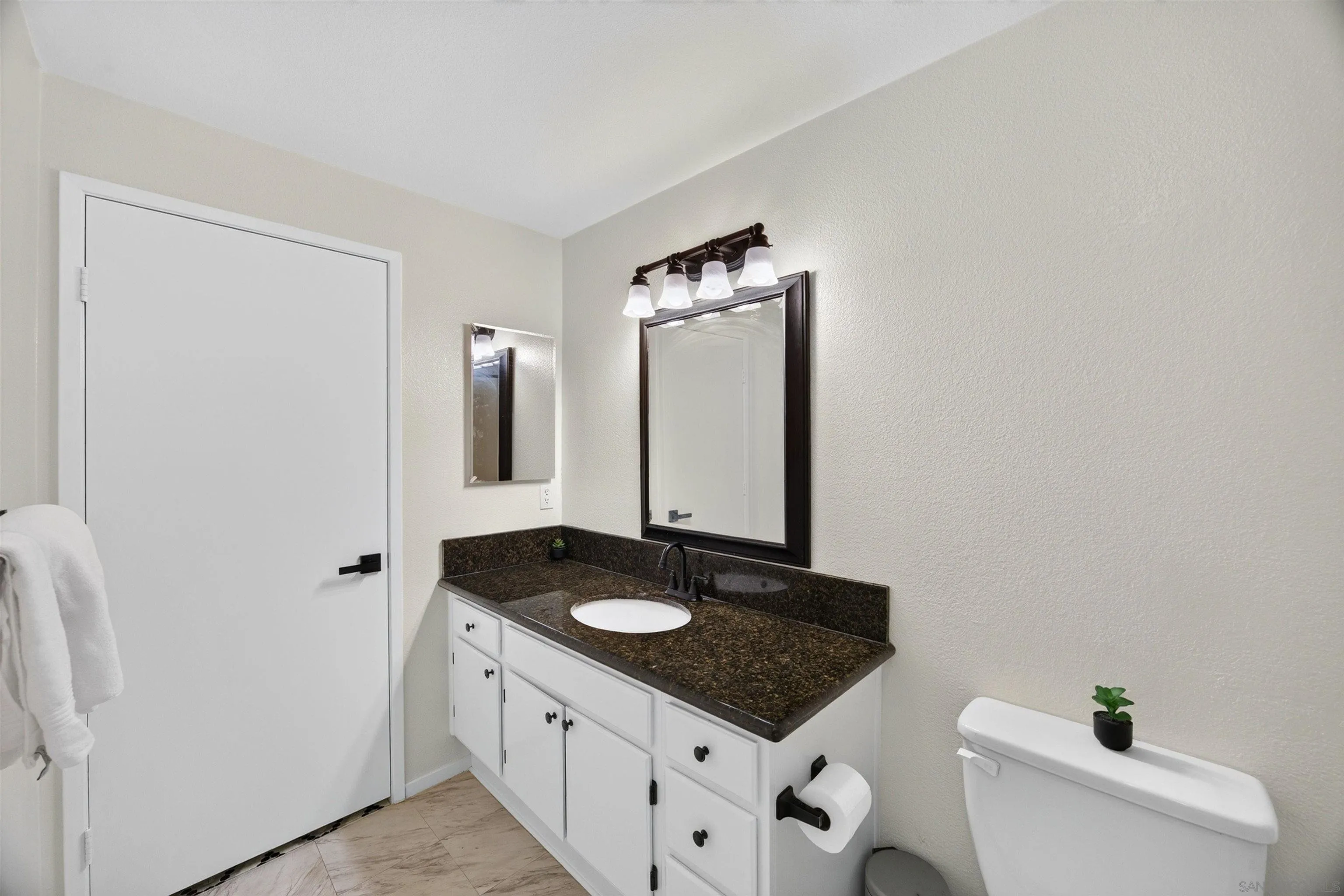 https://cdn.realtyfeed.com/cdn/127/260020866/e14300adeec84463fac634fd3cc0a7ca.webp