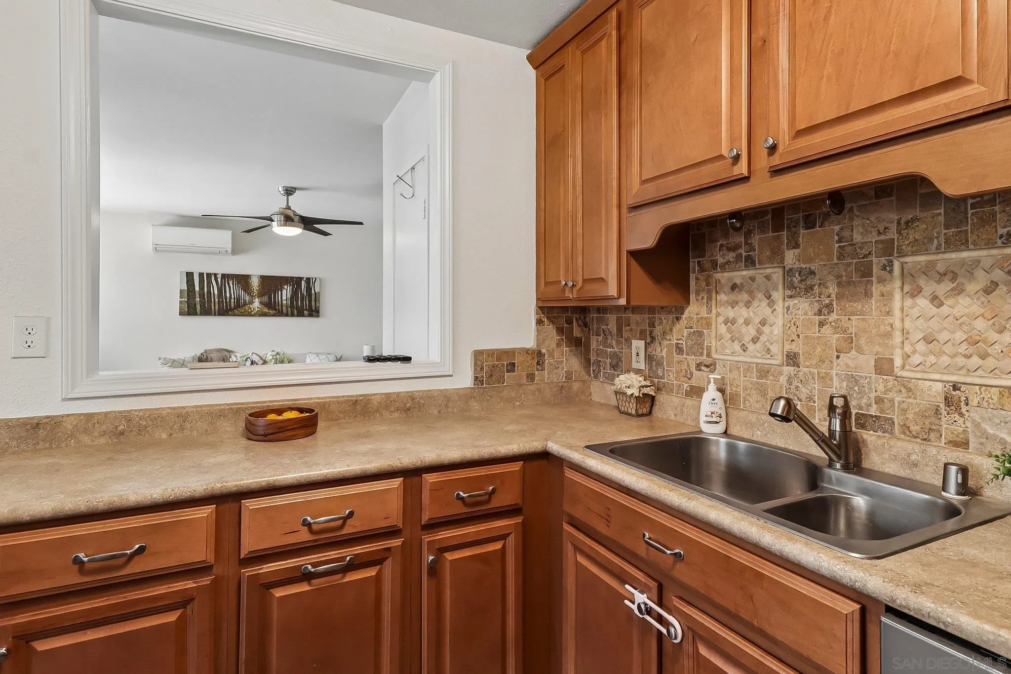 https://cdn.realtyfeed.com/cdn/127/260020870/711adf9b6d25dfdab97bbe2af176c873.webp