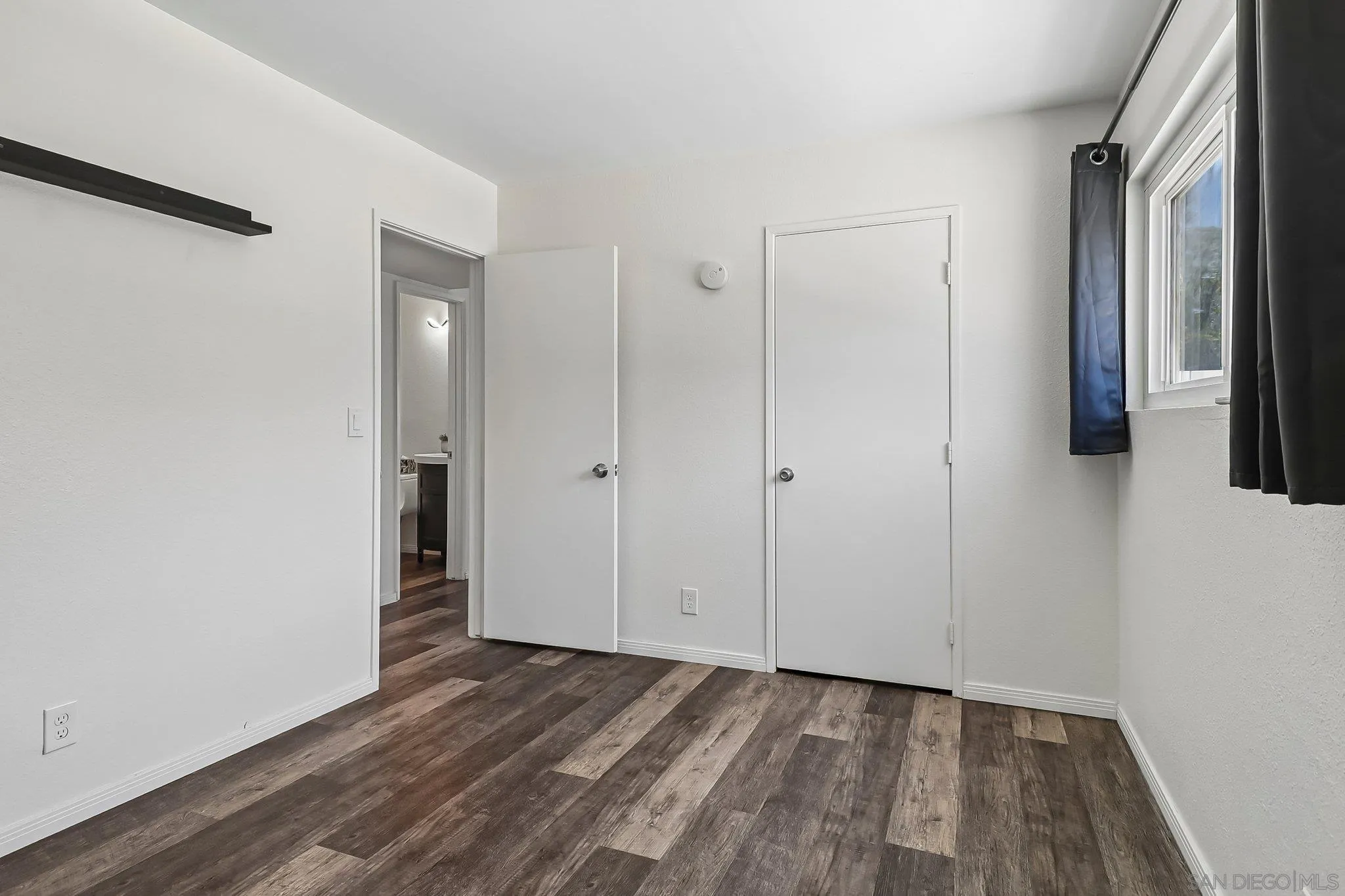 https://cdn.realtyfeed.com/cdn/127/260020870/db07e98ef3f1ced8fa460452210c0d4b.webp