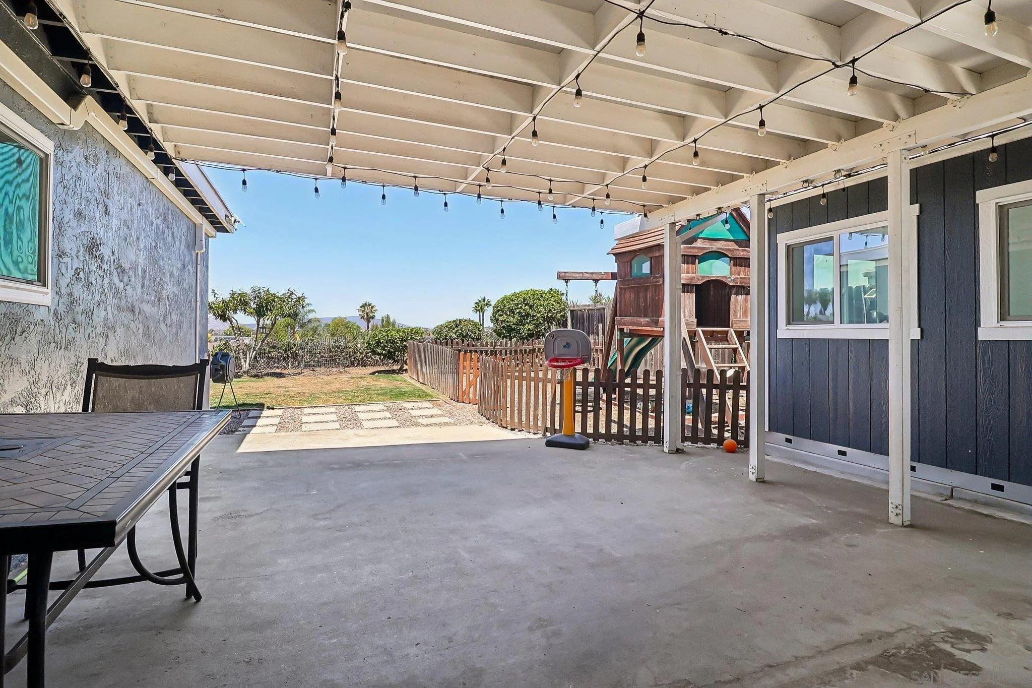 https://cdn.realtyfeed.com/cdn/127/260020870/dc66a70a5baa021a0406c26326e9d5d9.webp