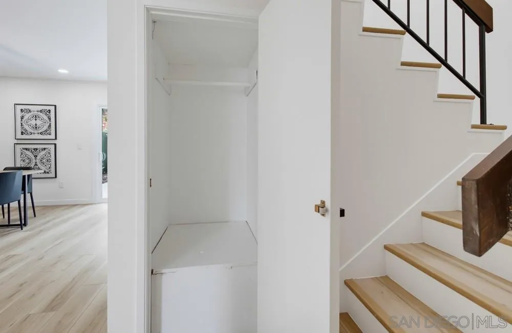 https://cdn.realtyfeed.com/cdn/127/260020871/30e1393059134e58fc717ec45f89dff0.webp