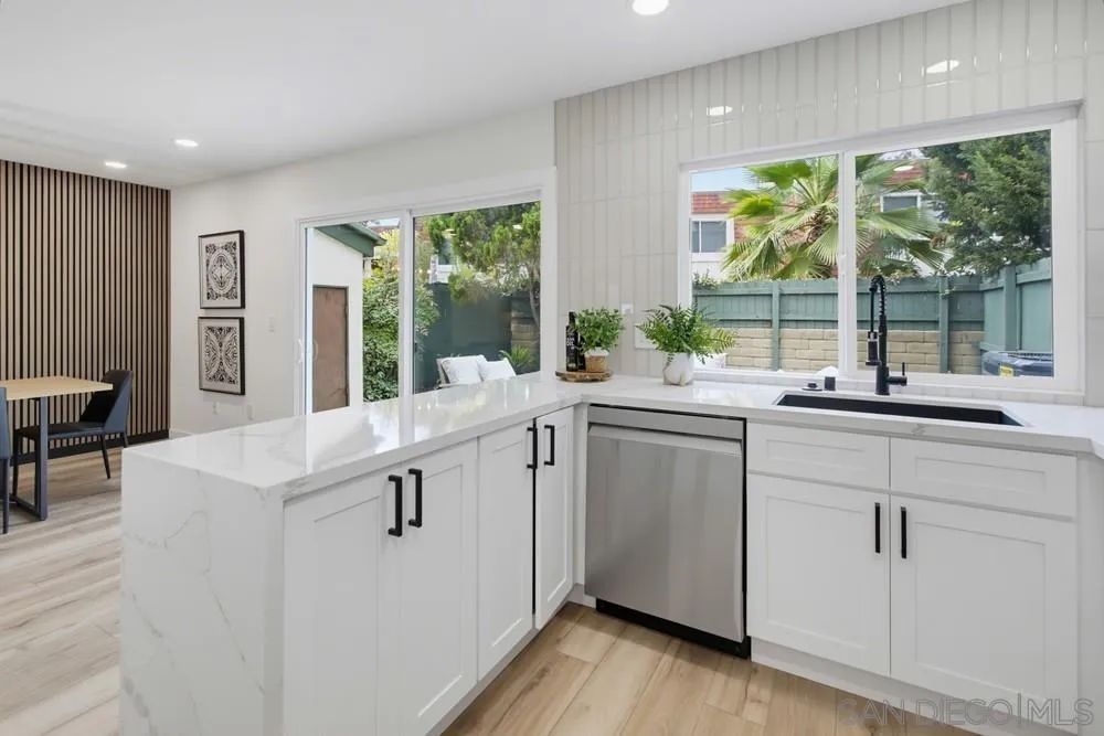 https://cdn.realtyfeed.com/cdn/127/260020871/c0221a7c701410677c5b1dd16a78e710.webp