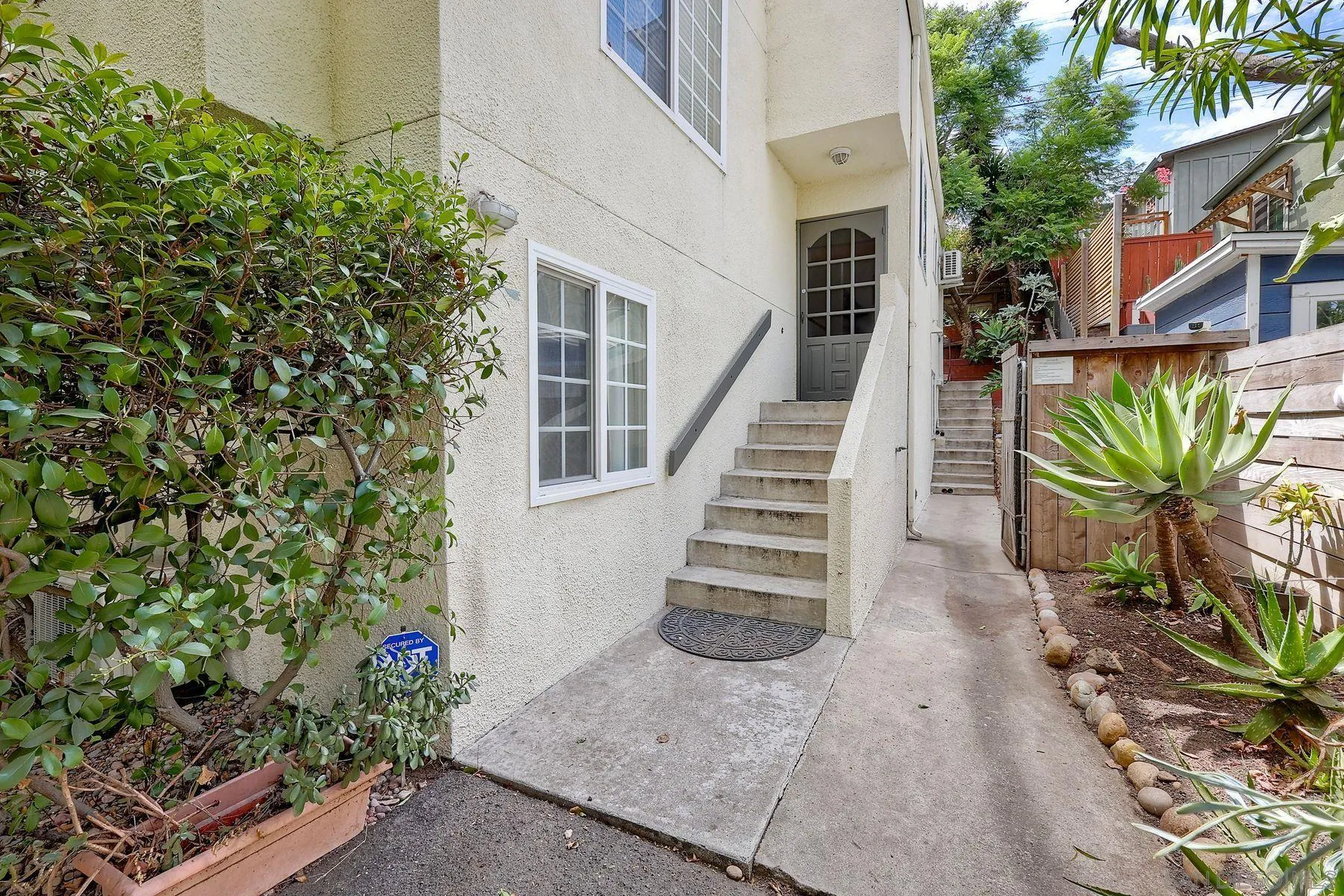 https://cdn.realtyfeed.com/cdn/127/260020872/19985d1e2413bc4c307e1771a8172561.webp