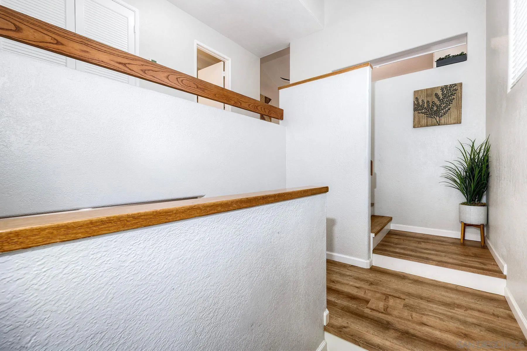https://cdn.realtyfeed.com/cdn/127/260020872/93083998c1f6605045c54b8759795e7a.webp