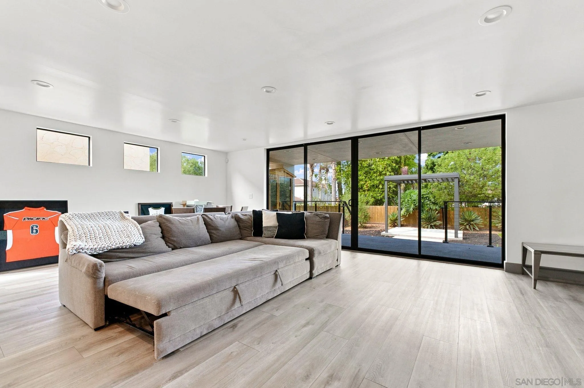 https://cdn.realtyfeed.com/cdn/127/260020876/305a2796f18971402baba1eb53d133f6.webp