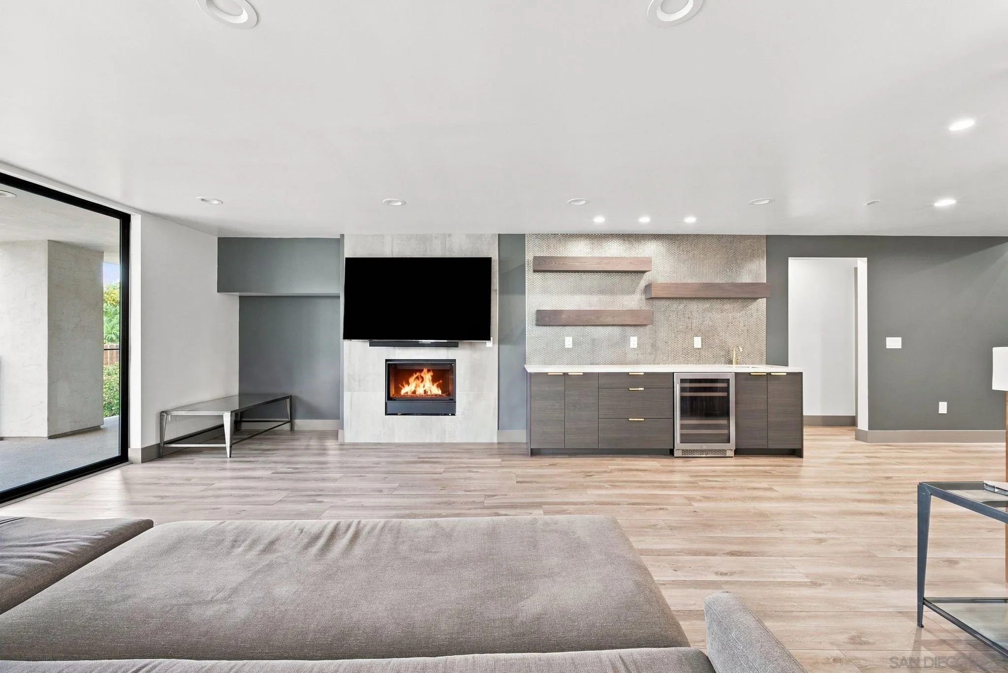https://cdn.realtyfeed.com/cdn/127/260020876/489dc1ebde9413220f5e37c6a3d8b009.webp