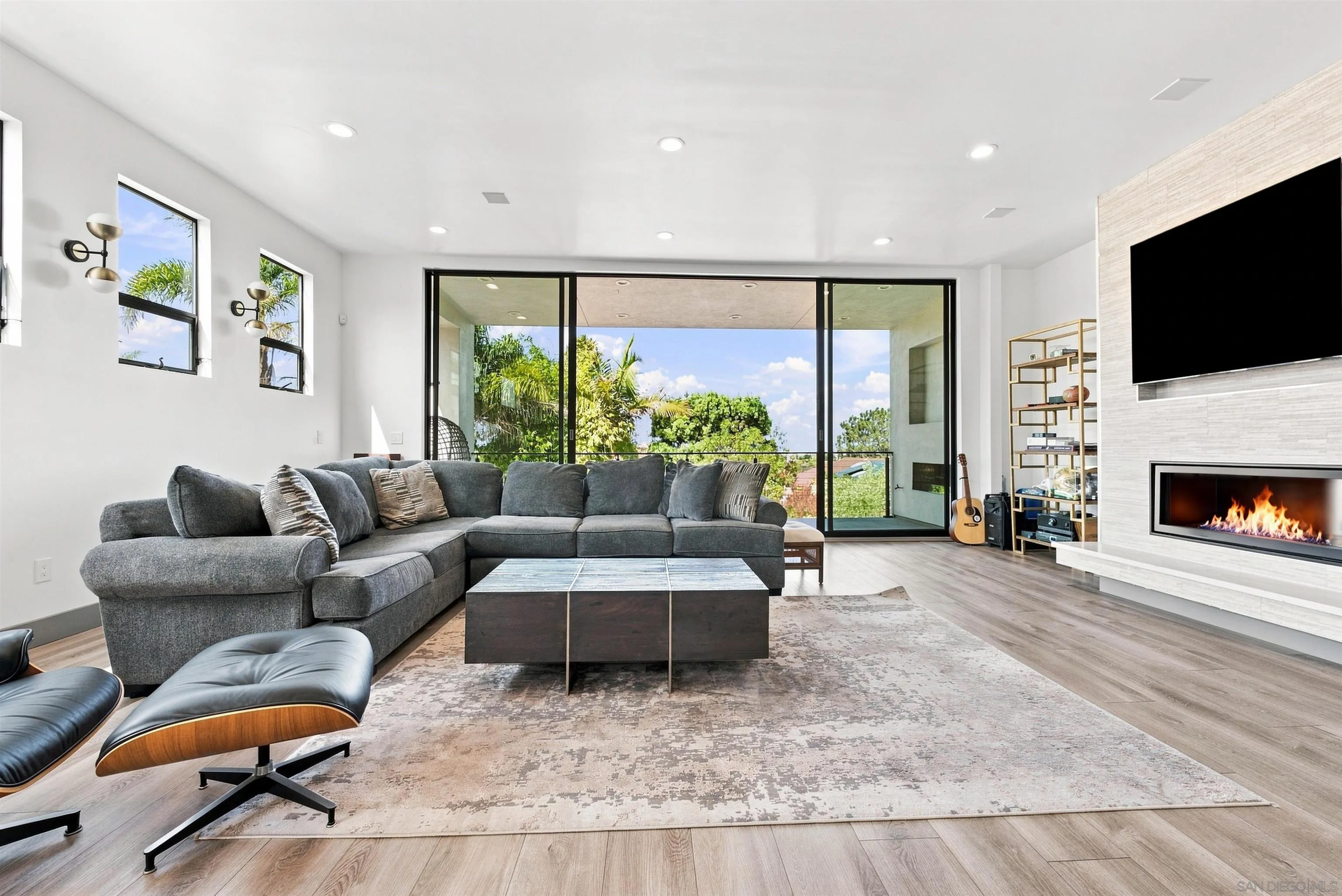 https://cdn.realtyfeed.com/cdn/127/260020876/dea22cd6b5ddc2a8b36dbb54b595ebd3.webp