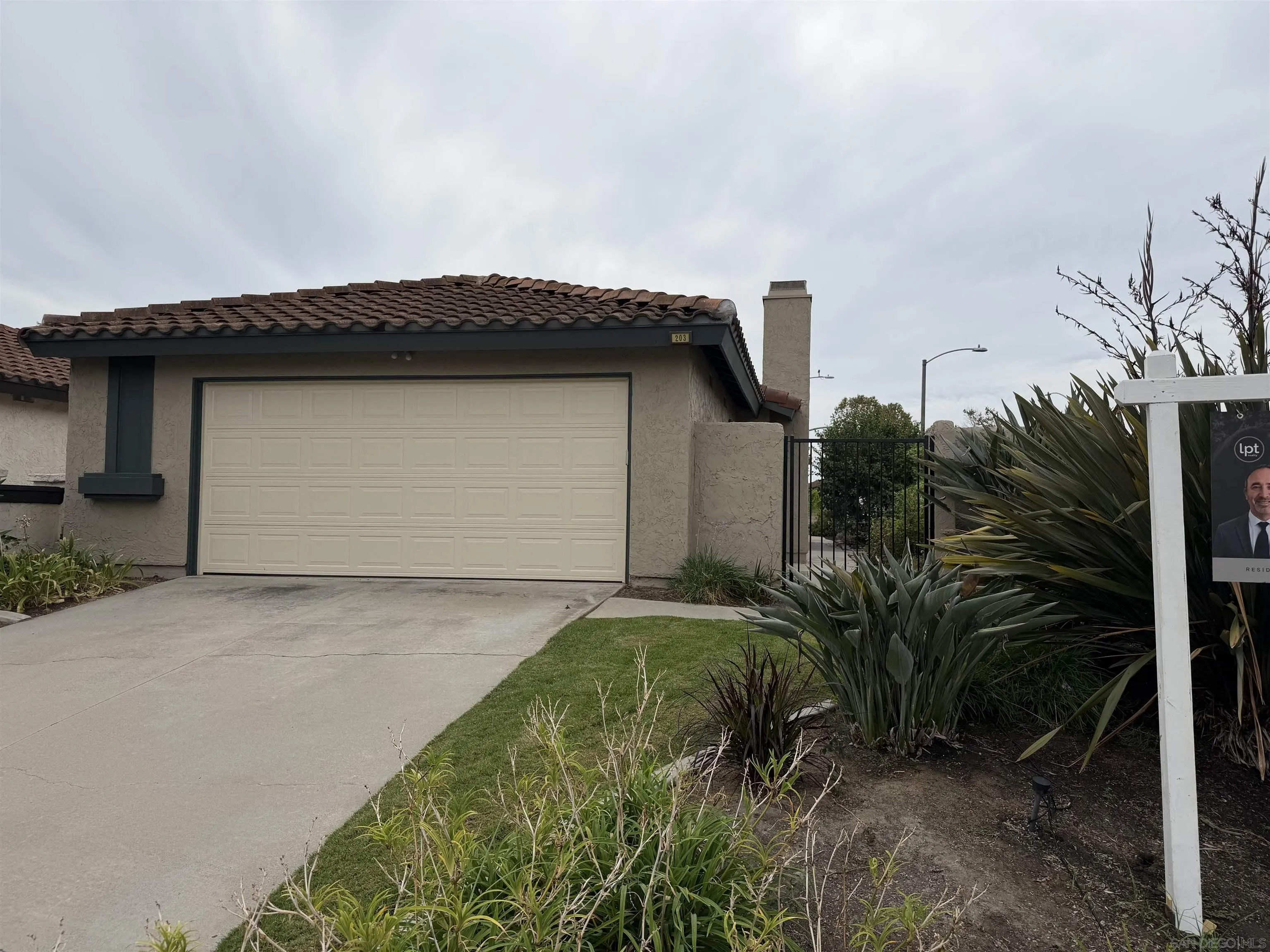 https://cdn.realtyfeed.com/cdn/127/260020877/fe7d188ad7ea1e5191701e8485853d46.webp