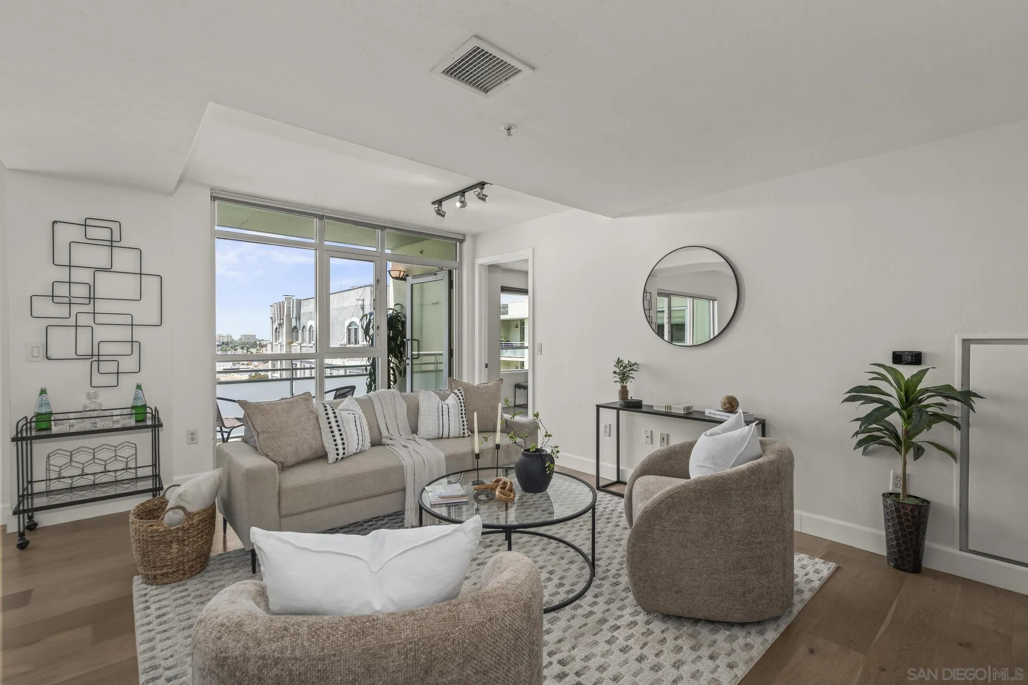 https://cdn.realtyfeed.com/cdn/127/260020881/1b2f803272b5b36ae0269be345817c86.webp