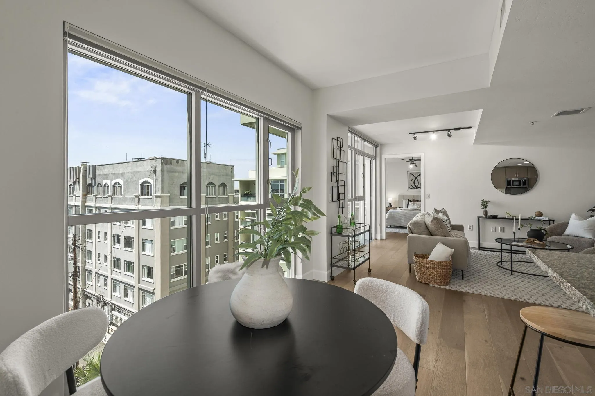 https://cdn.realtyfeed.com/cdn/127/260020881/29b0f7af3604540ac8b78a42e9991f92.webp