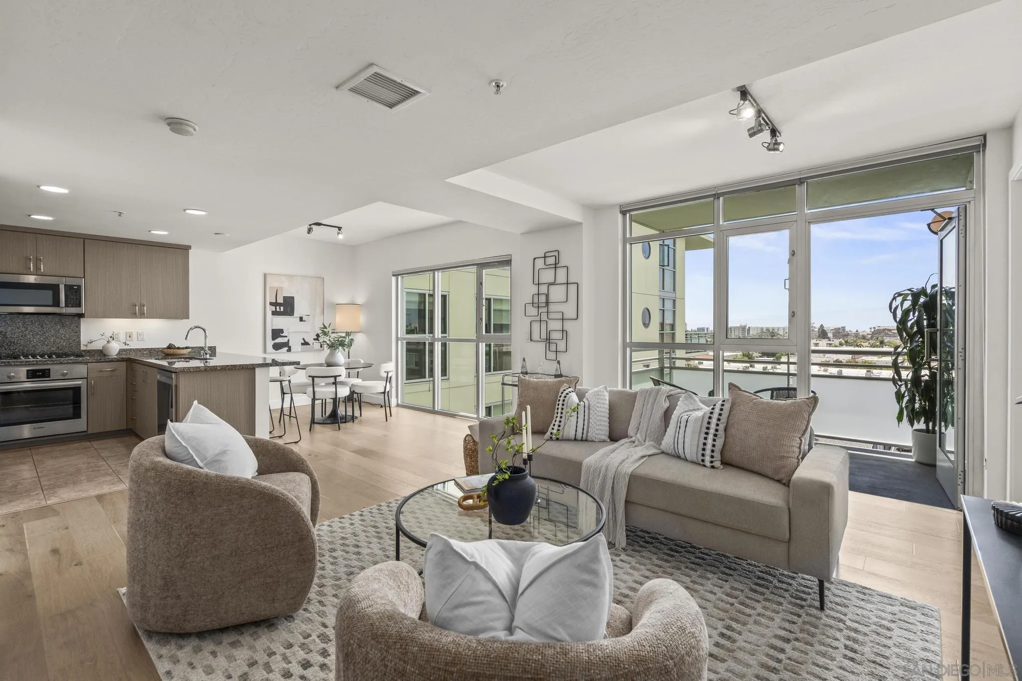3812 Park Unit 501, San Diego, CA 92103 - Photo 2 of 27, San Diego, CA