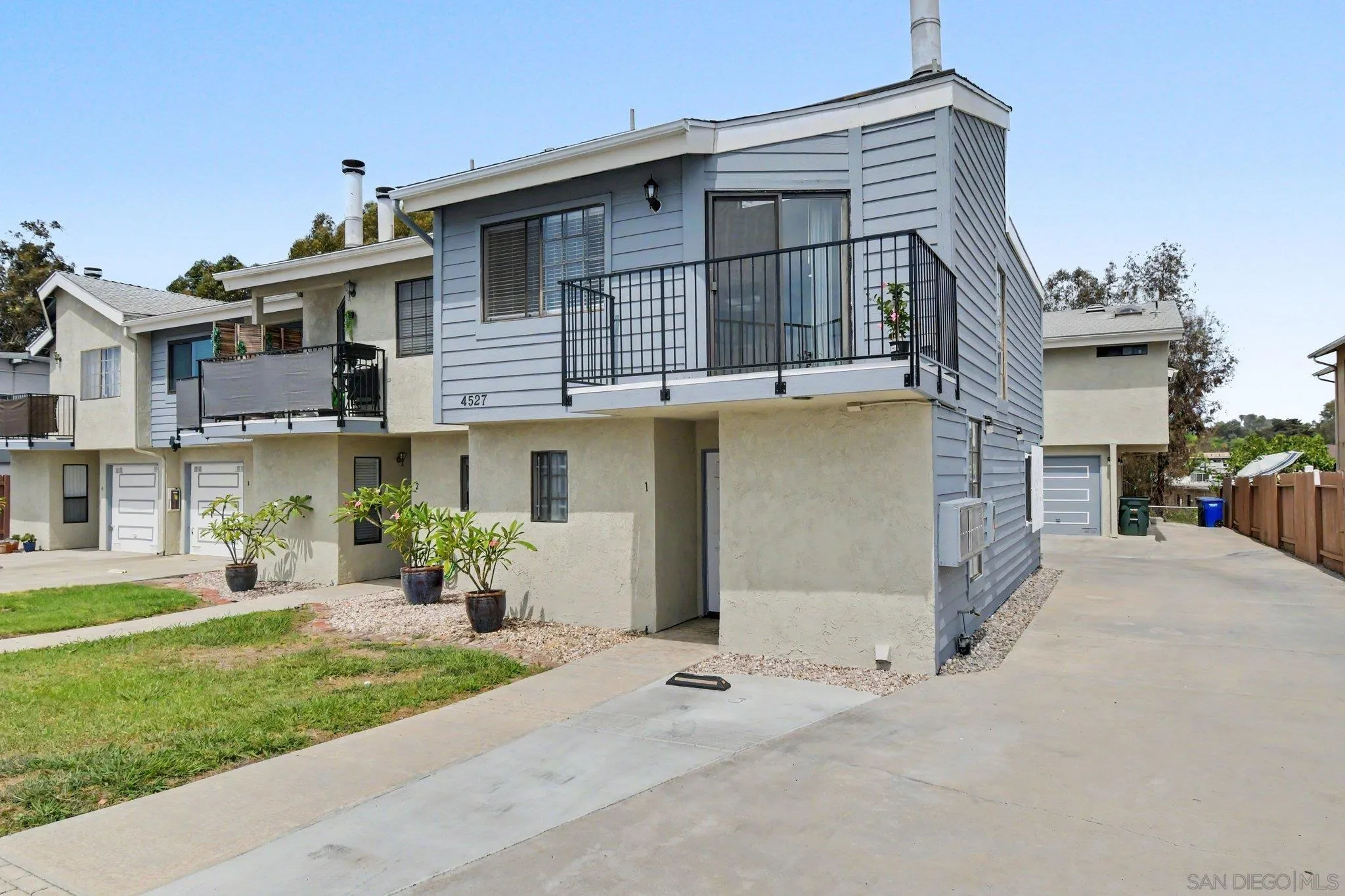 4527 Contour Blvd Unit 1, San Diego, CA 92115 - Main photo, San Diego, CA