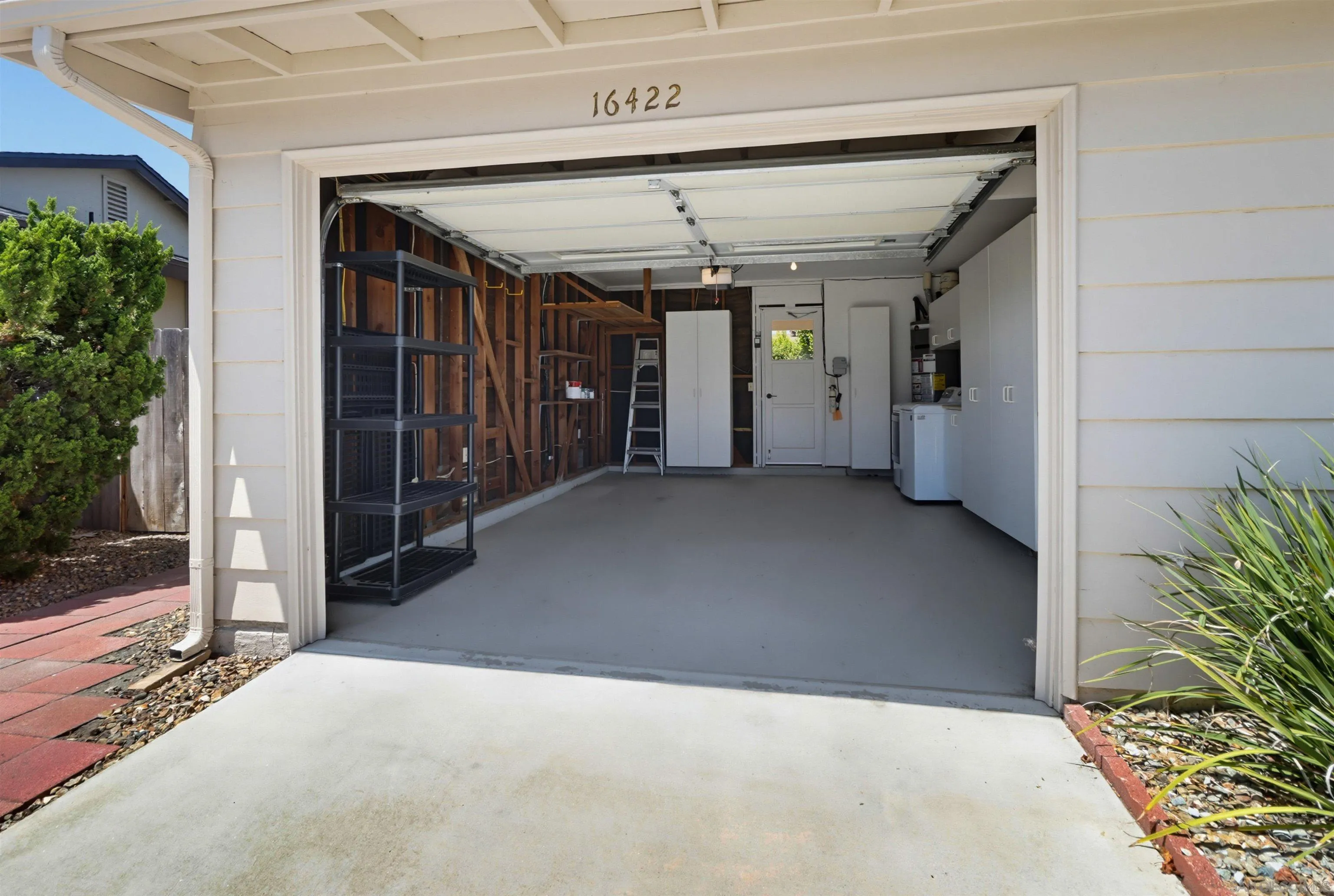 https://cdn.realtyfeed.com/cdn/127/260020888/7b59eee893f39e1605c487dadfdc8839.webp