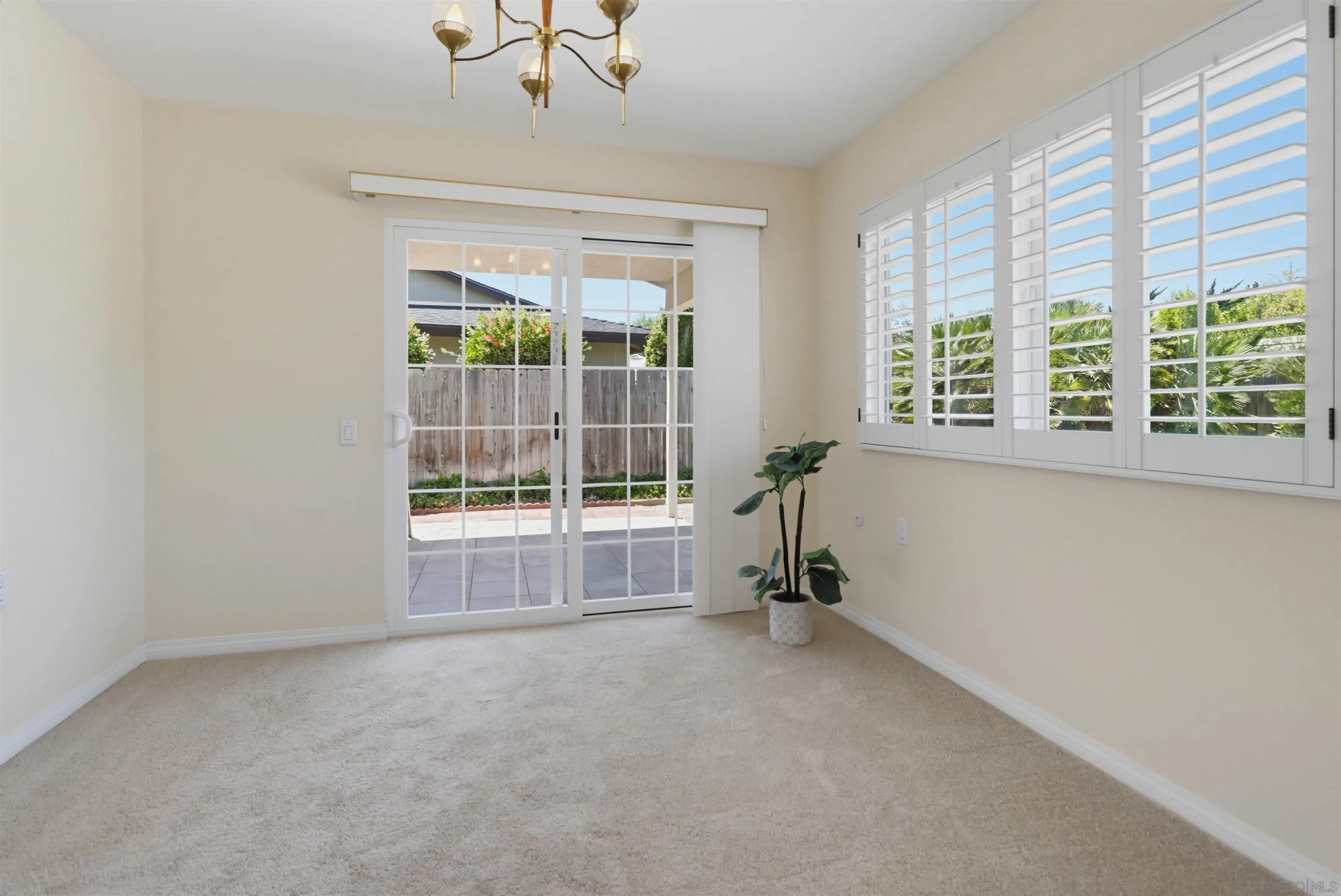 https://cdn.realtyfeed.com/cdn/127/260020888/e52854ab186303869764531d4160f053.webp