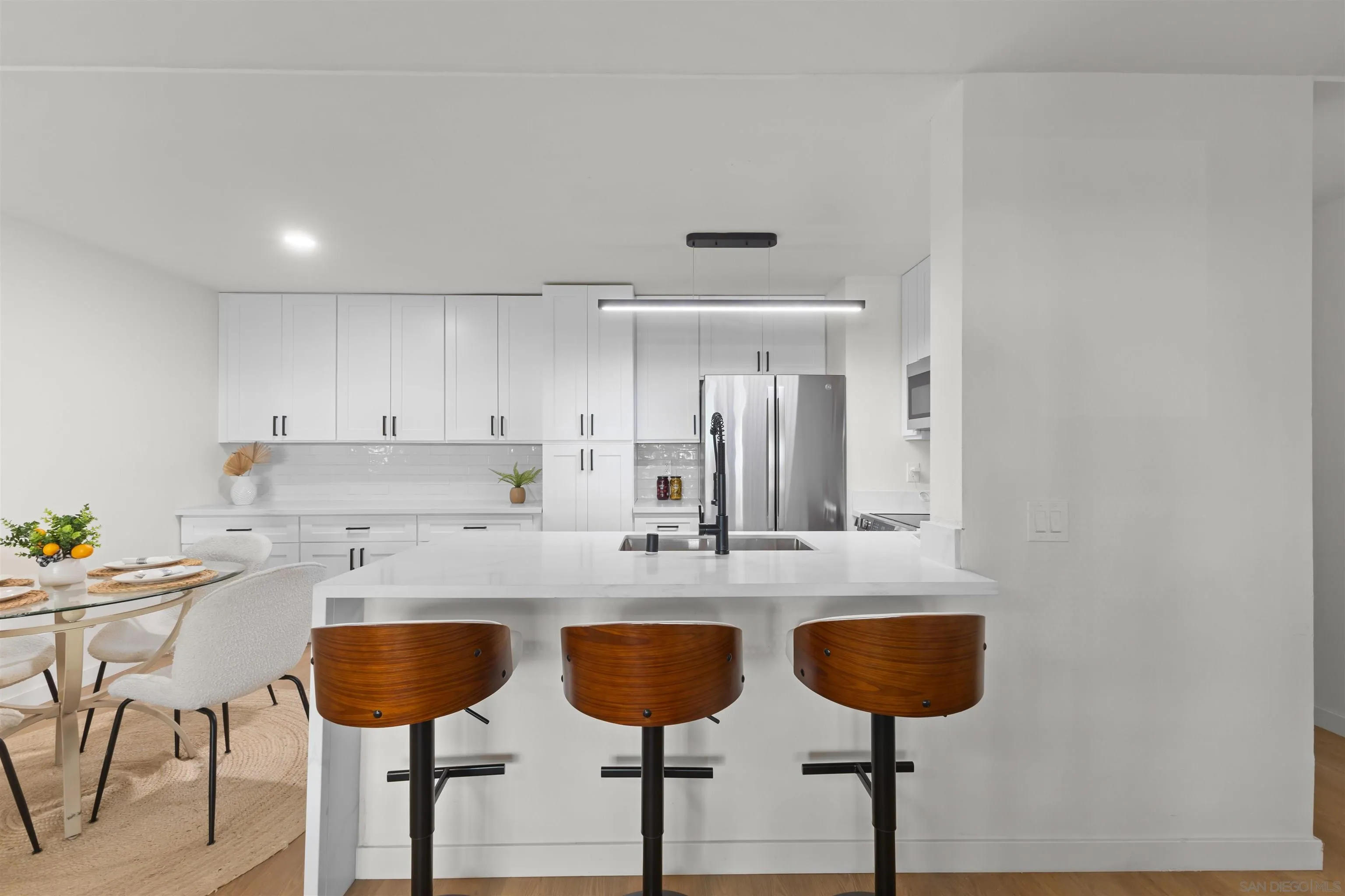 https://cdn.realtyfeed.com/cdn/127/260020891/65398c66ca91713a5479213205a0e4b4.webp