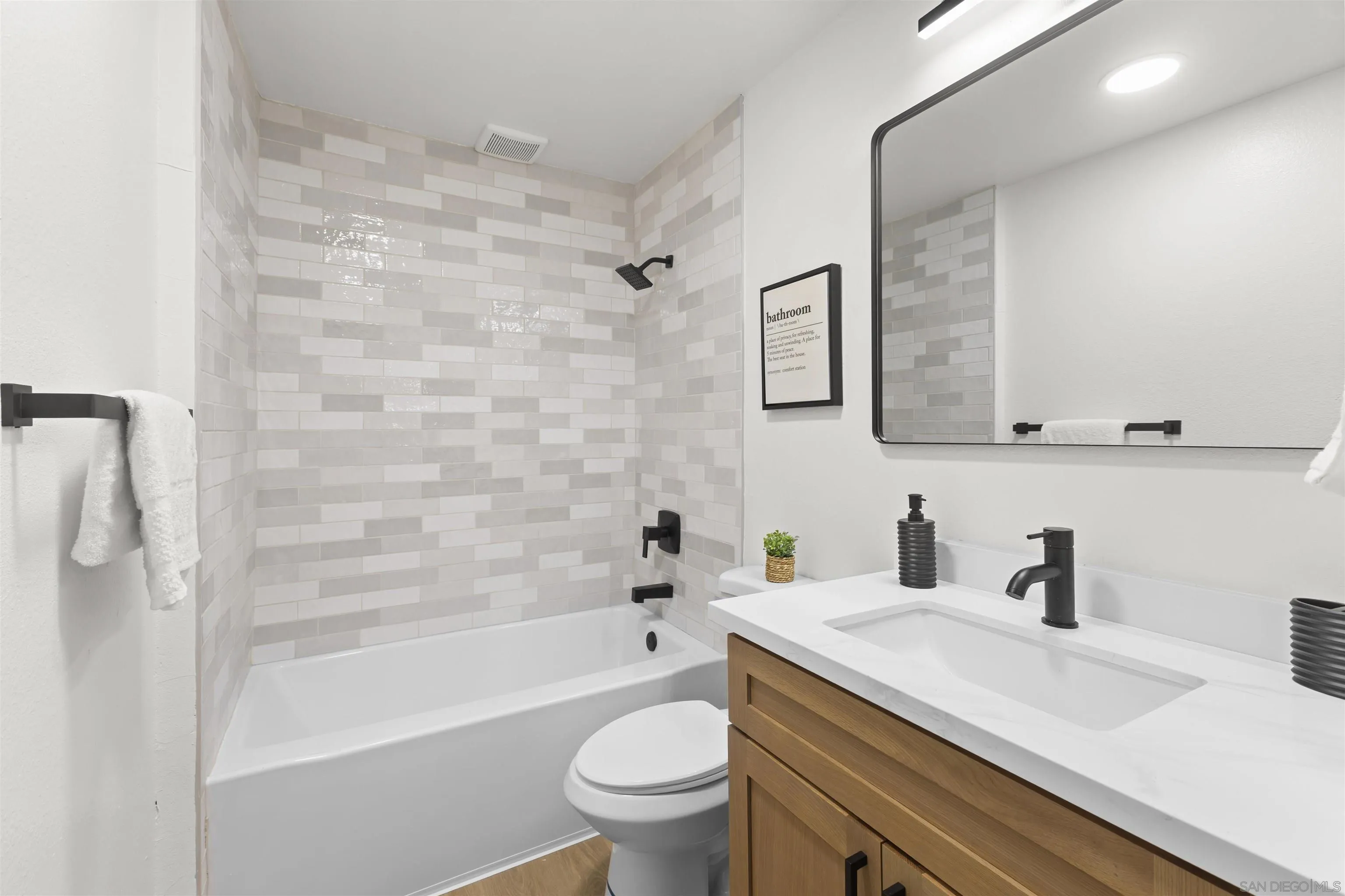 https://cdn.realtyfeed.com/cdn/127/260020891/f39c24dc0c18e3bbf508607c865651c2.webp