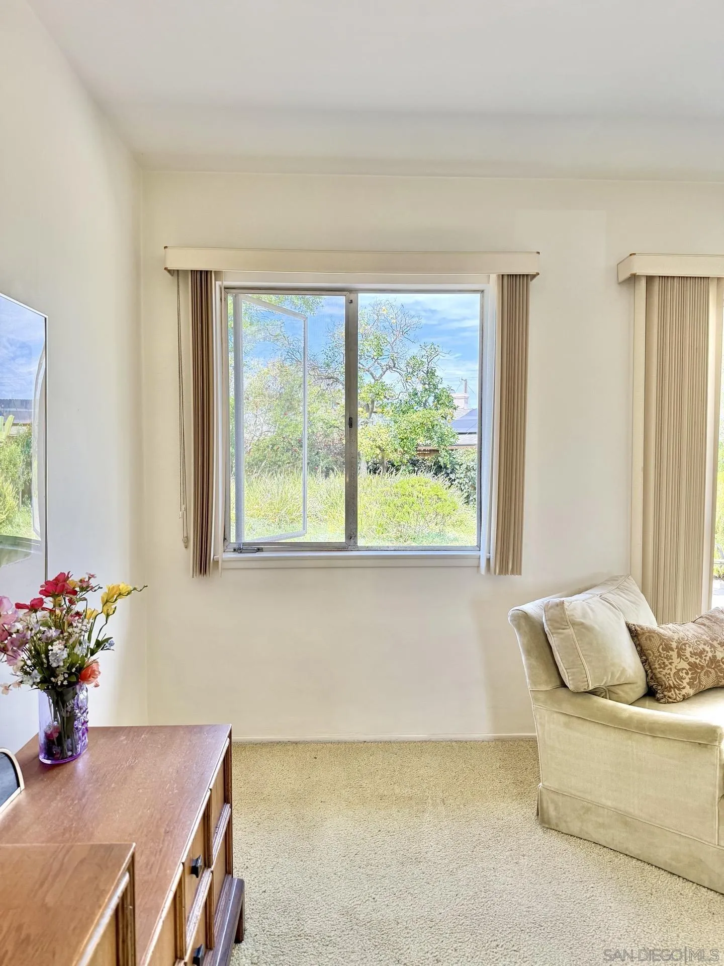 https://cdn.realtyfeed.com/cdn/127/260020895/125defa0c78ad808bcdb0ca61dbed874.webp