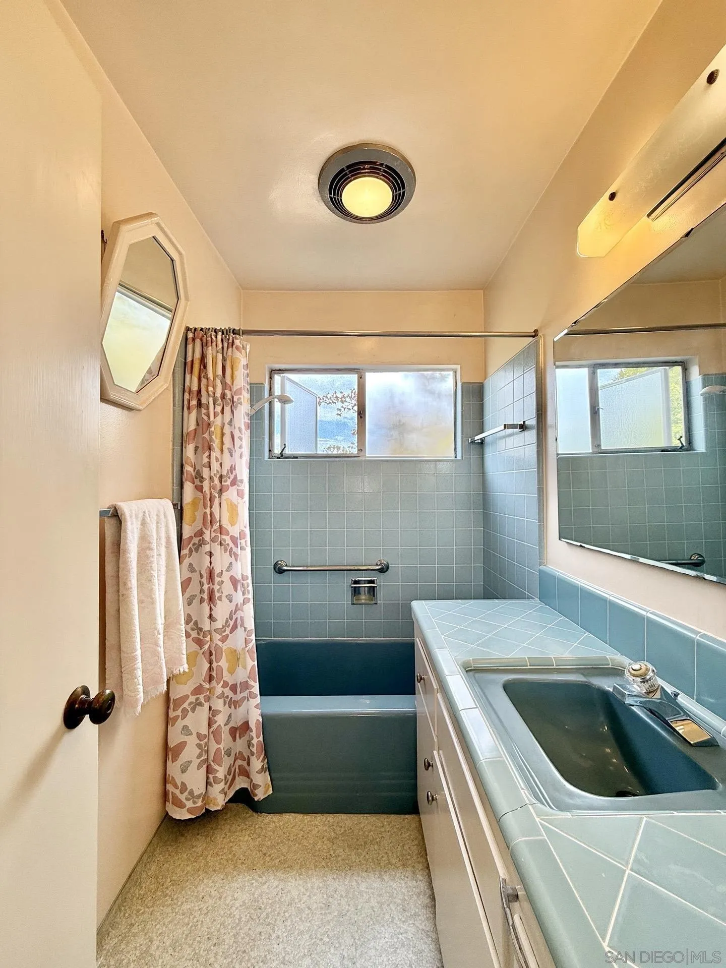 https://cdn.realtyfeed.com/cdn/127/260020895/4c70dfdd8aa29c96a508c53e0782e389.webp