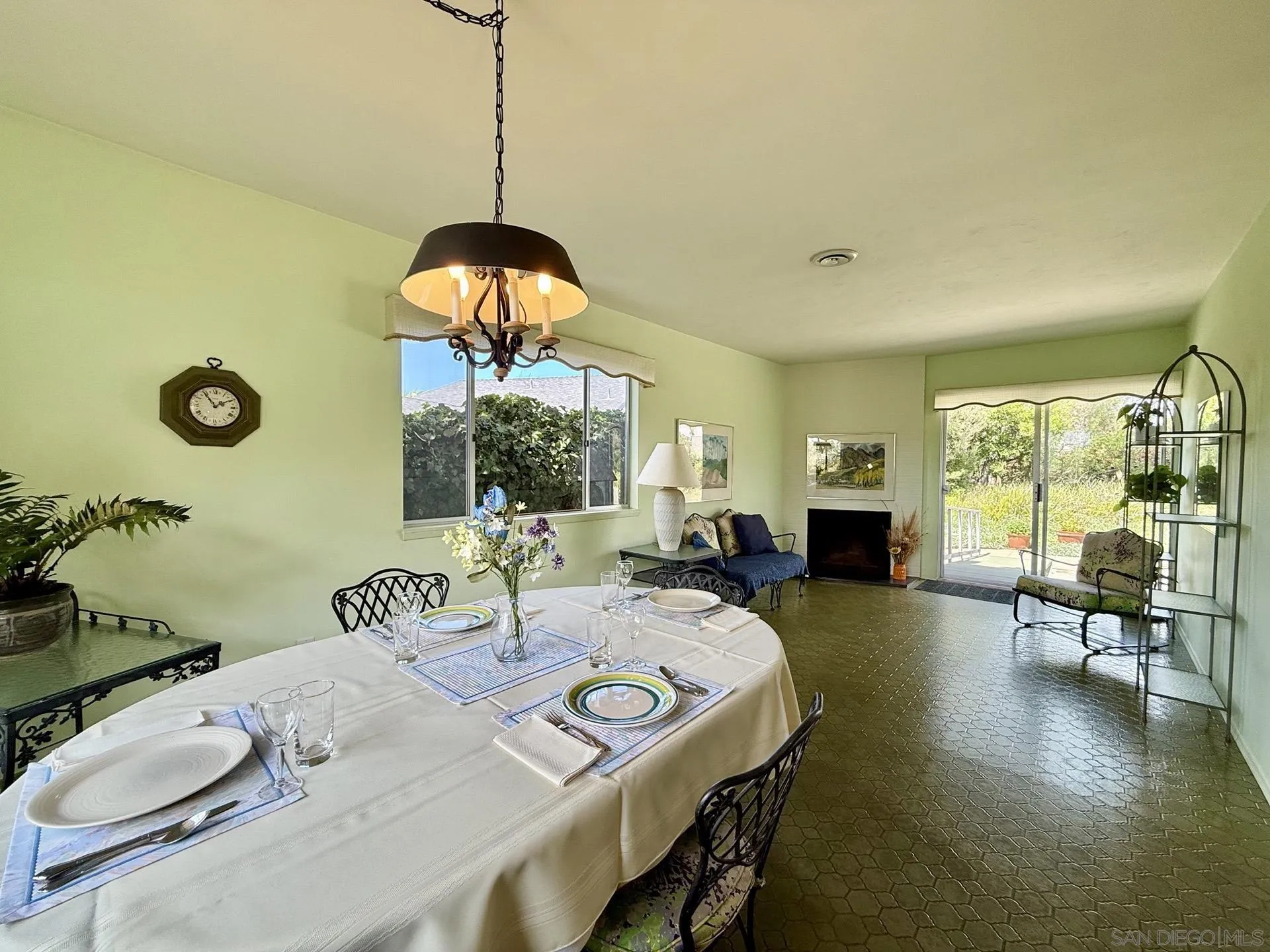 https://cdn.realtyfeed.com/cdn/127/260020895/65423e4c429abc876c17f4b4d4a39e92.webp
