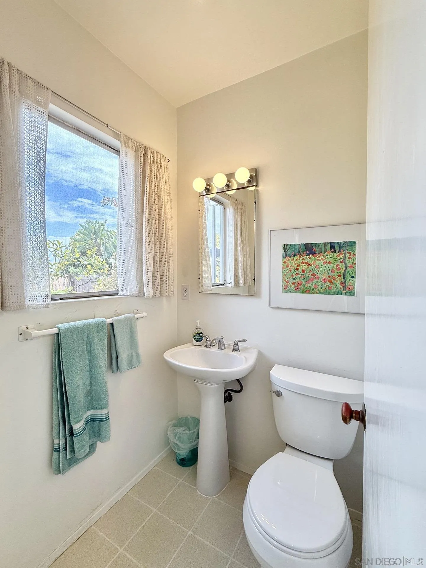 https://cdn.realtyfeed.com/cdn/127/260020895/949f154e3806cf5fff4d88107c1c5187.webp