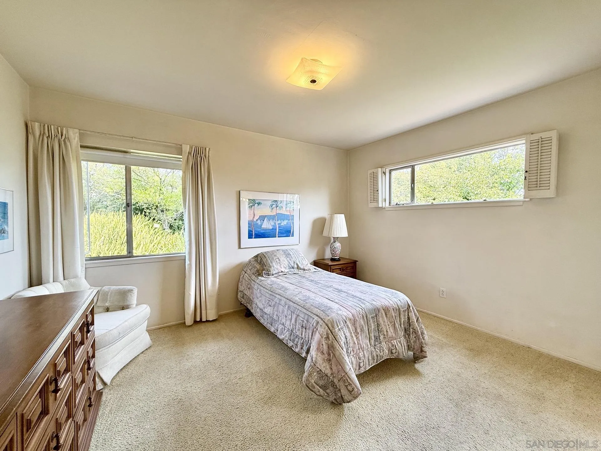 https://cdn.realtyfeed.com/cdn/127/260020895/ce36db8d543896c4fb7ab963e4bb1c2d.webp