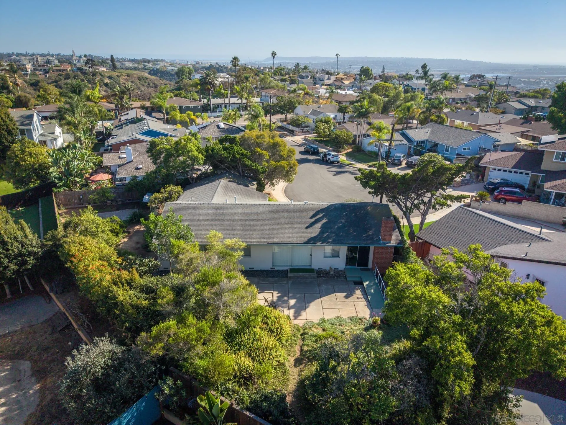 https://cdn.realtyfeed.com/cdn/127/260020895/f2b92c1609941ececff11addbbfa4745.webp