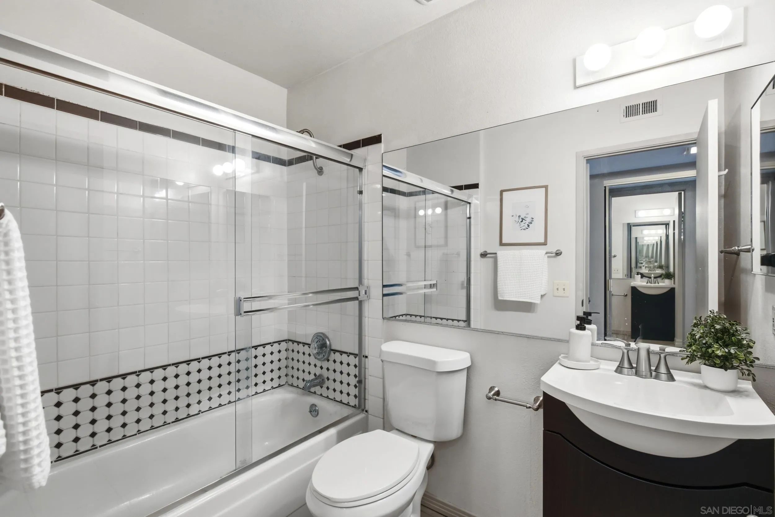 https://cdn.realtyfeed.com/cdn/127/260020897/a69b9fcd735e2b502269feda86418600.webp