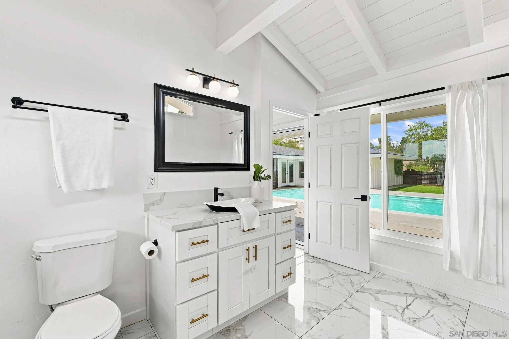 https://cdn.realtyfeed.com/cdn/127/260020898/718a1338adcafe2faa71ffa8b420b7f4.webp