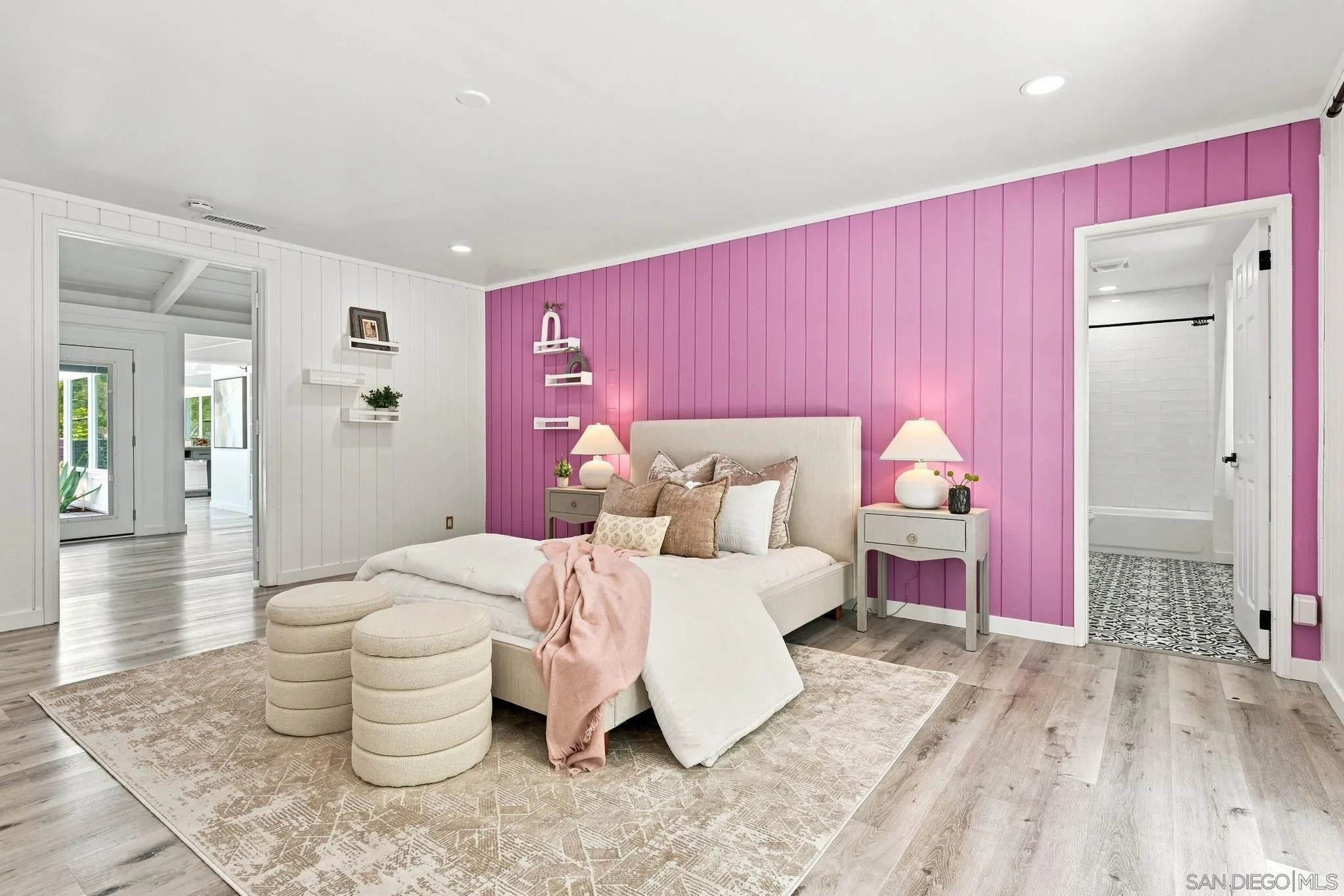 https://cdn.realtyfeed.com/cdn/127/260020898/802a1cd5ce41d7a875e300c26ed80784.webp