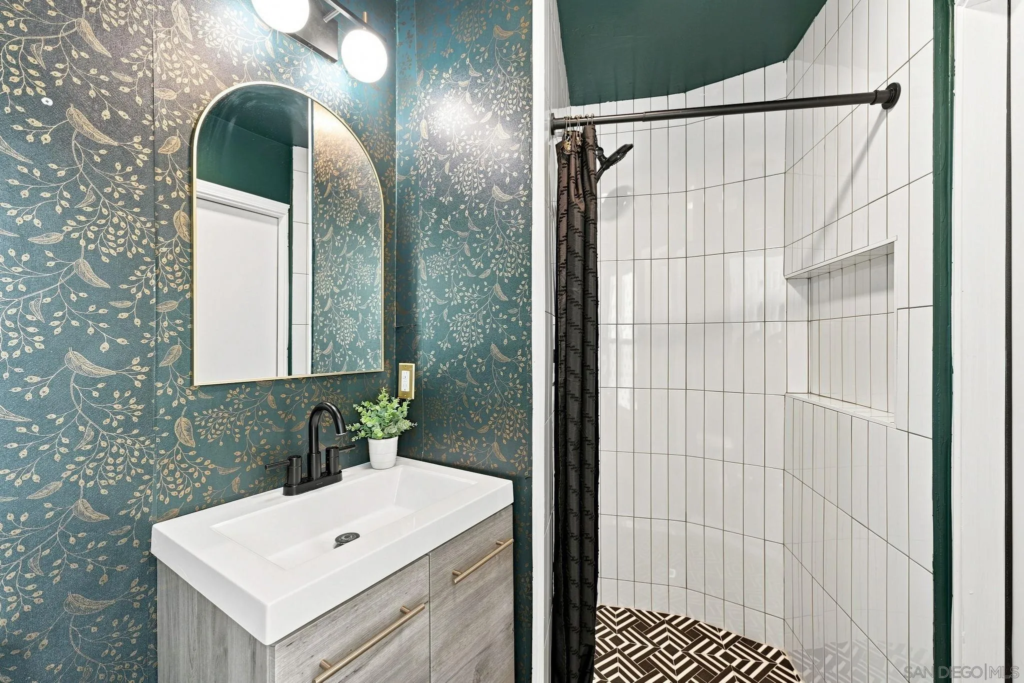 https://cdn.realtyfeed.com/cdn/127/260020898/95fca352af741a3420734f833c63ae1c.webp