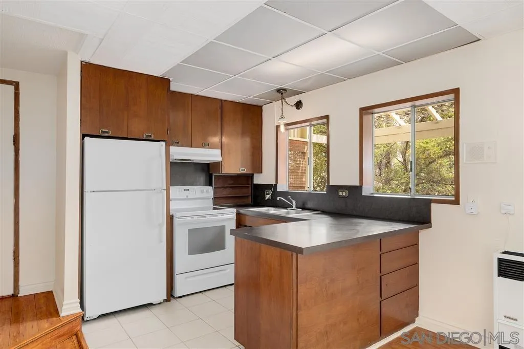 https://cdn.realtyfeed.com/cdn/127/2600209/004c84f7c48733787e4b2568a82986a5.webp