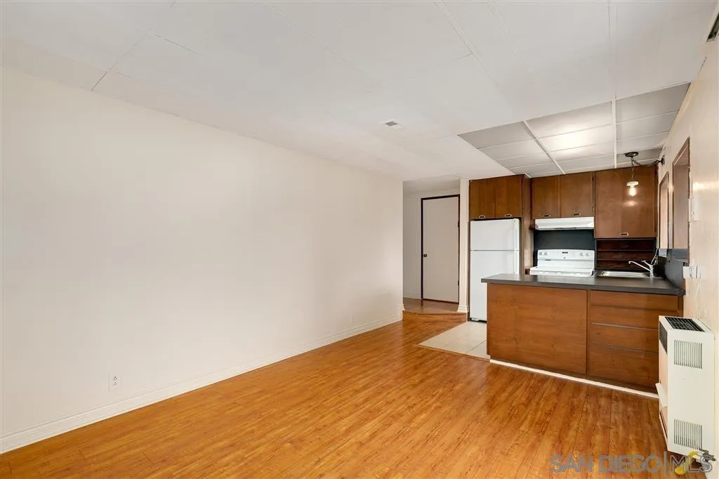 https://cdn.realtyfeed.com/cdn/127/2600209/757de6871adf0b865ddbdd0599473a17.webp