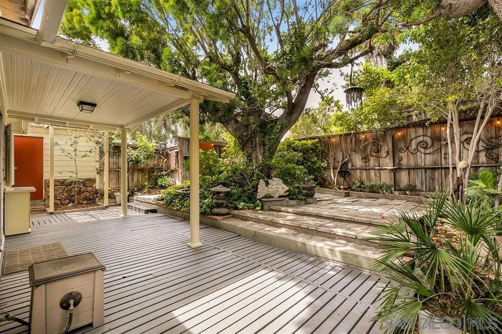 https://cdn.realtyfeed.com/cdn/127/2600209/c09be8d21b712c7321601d3743a92060.webp