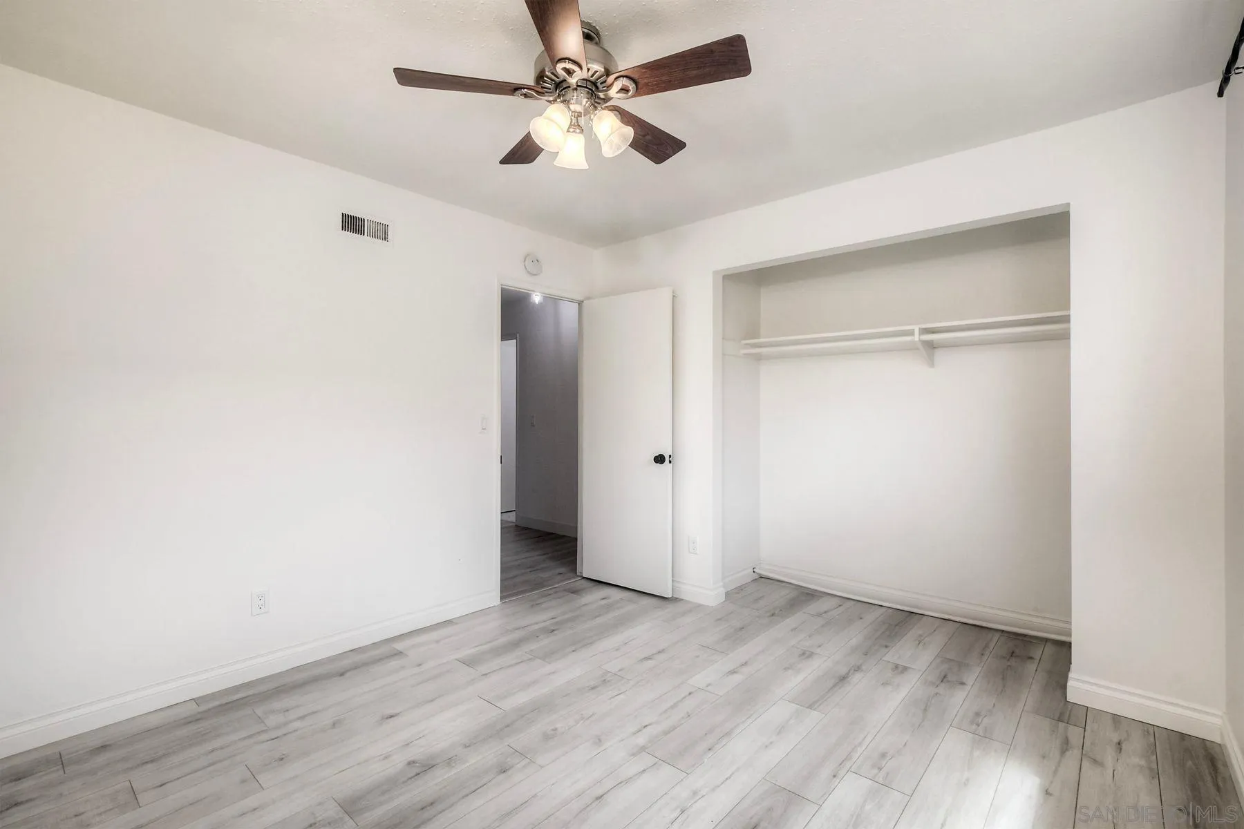 https://cdn.realtyfeed.com/cdn/127/260020900/65322473c3d6d0ac6b92fddb329d3a50.webp