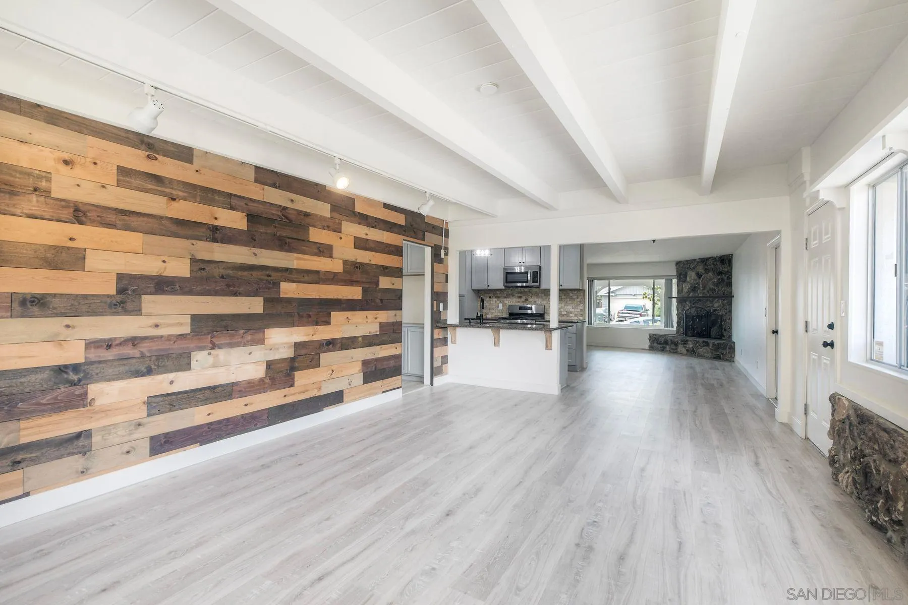 https://cdn.realtyfeed.com/cdn/127/260020900/6a3e8d499028bf6a9bc44e6c654ee1a8.webp