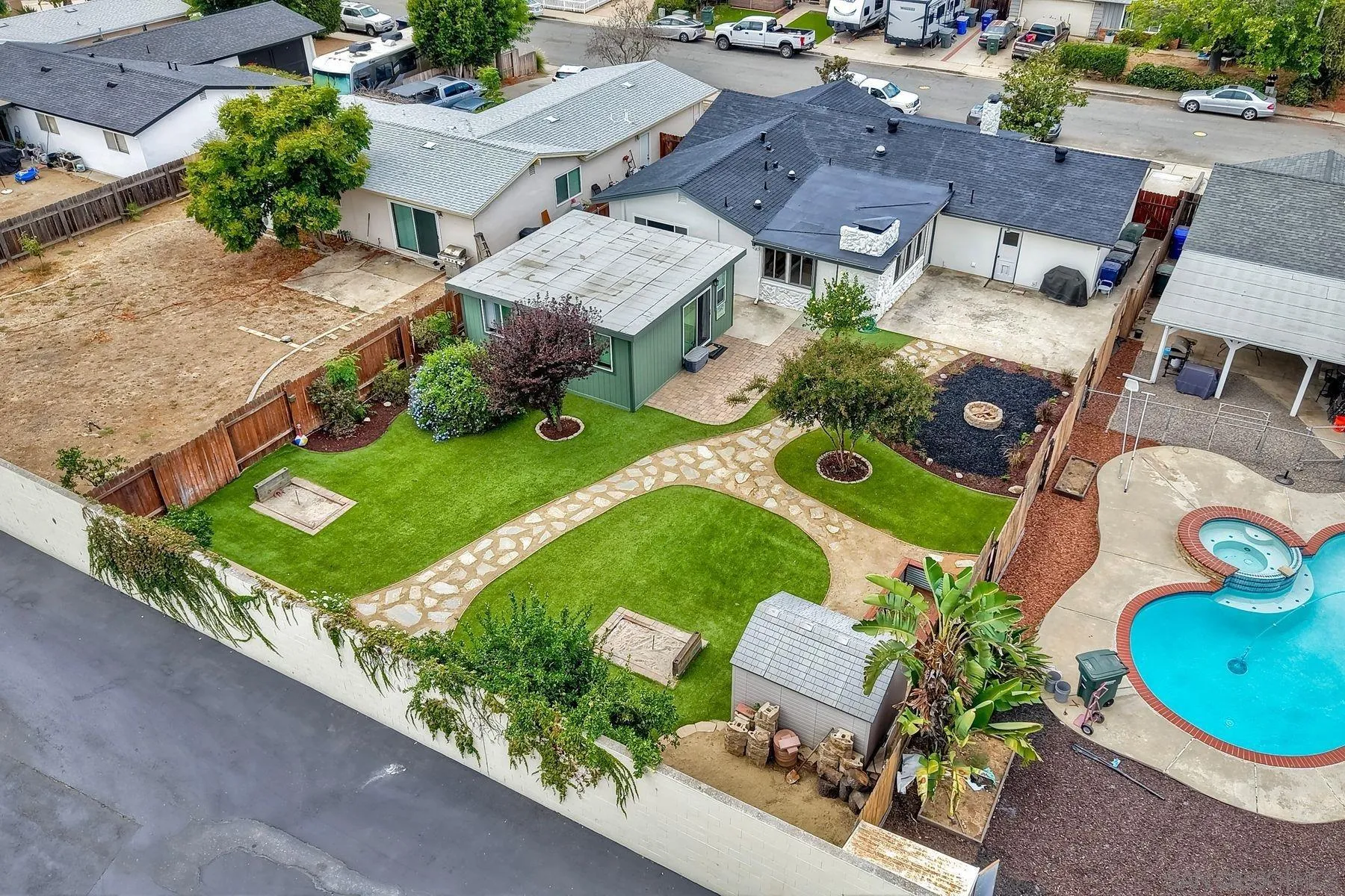 https://cdn.realtyfeed.com/cdn/127/260020900/9f38ac86d2ca207e134f2975f4d34953.webp