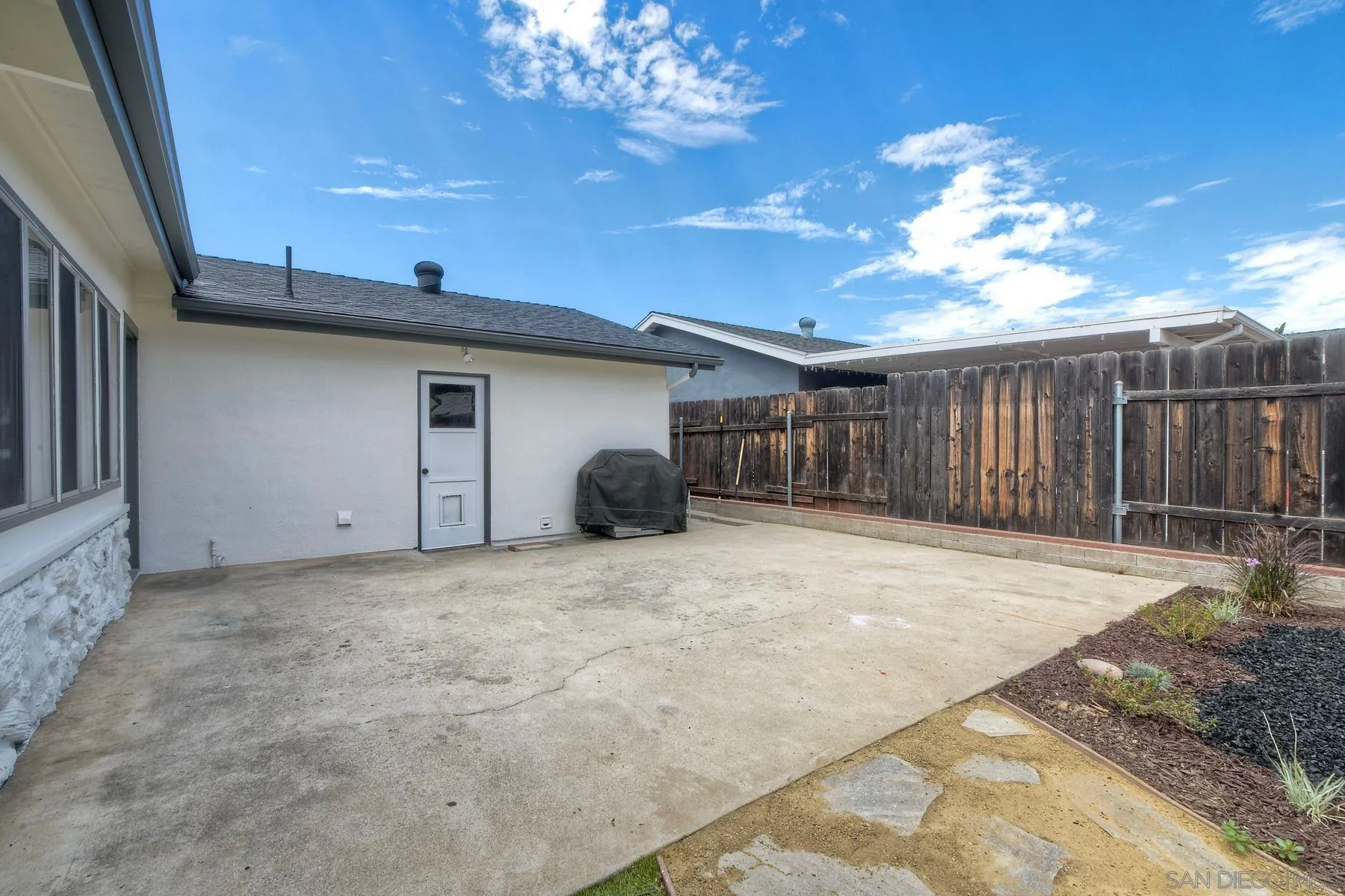 https://cdn.realtyfeed.com/cdn/127/260020900/a19ae491247f68153dad4982abc57895.webp