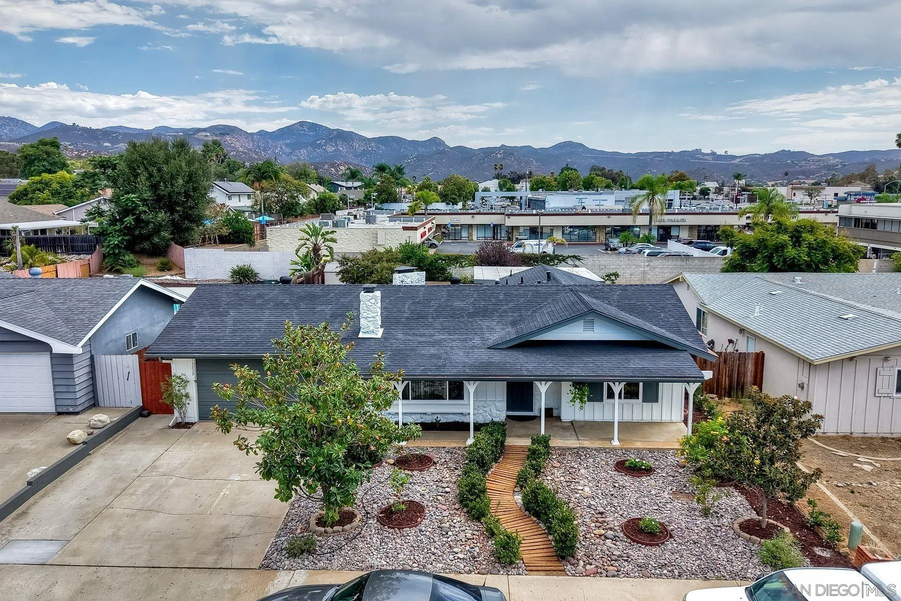 https://cdn.realtyfeed.com/cdn/127/260020900/cb5858cd09dc0899e80243d60bd44ba0.webp