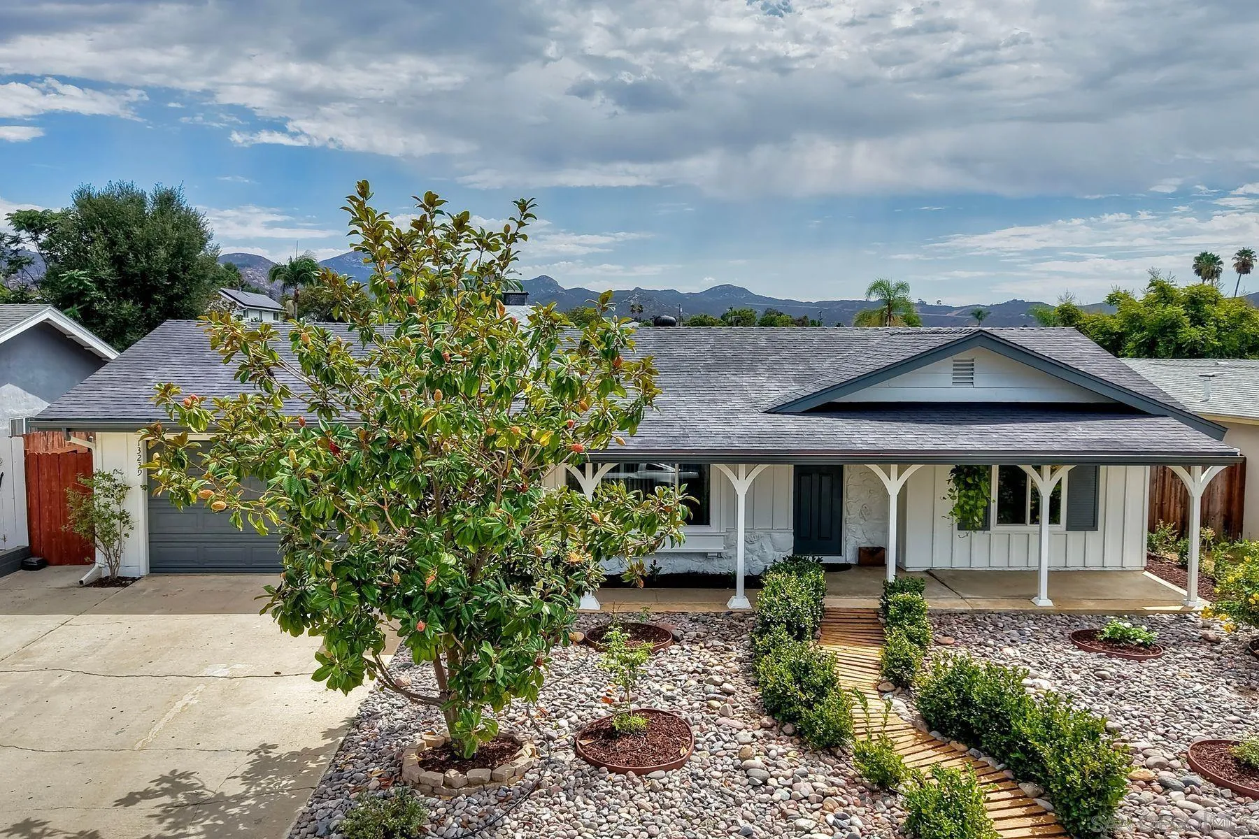 https://cdn.realtyfeed.com/cdn/127/260020900/d2d53a369e951e62e7a5af2240802a15.webp