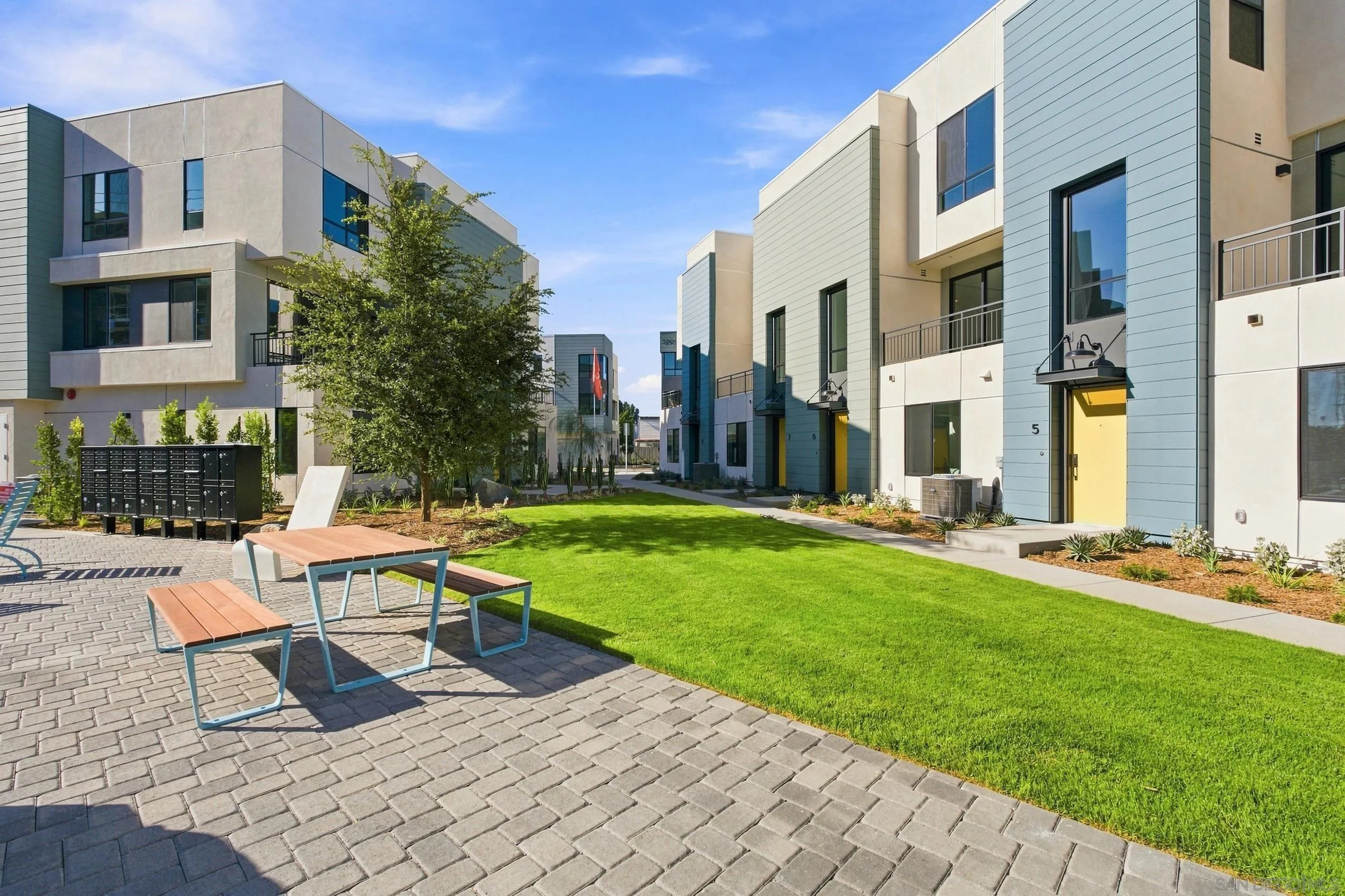 https://cdn.realtyfeed.com/cdn/127/260020905/246d19b5d22ac0e09978faaf093b65cb.webp