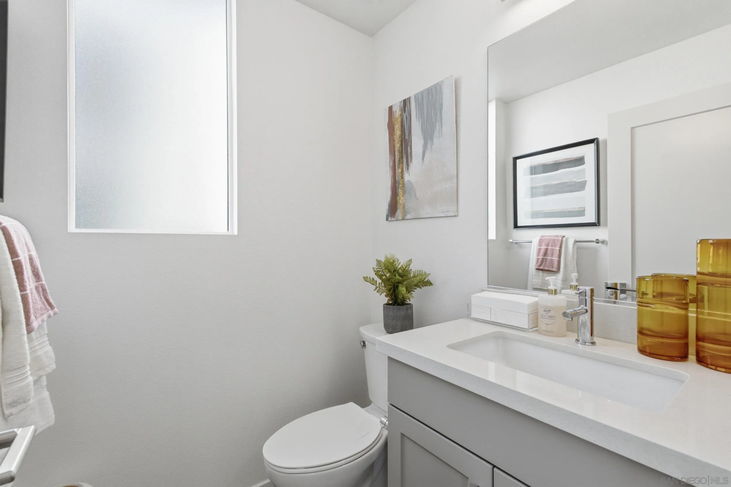 https://cdn.realtyfeed.com/cdn/127/260020905/9db9c69b5f1ddbf42d38f6a20bb0c69a.webp