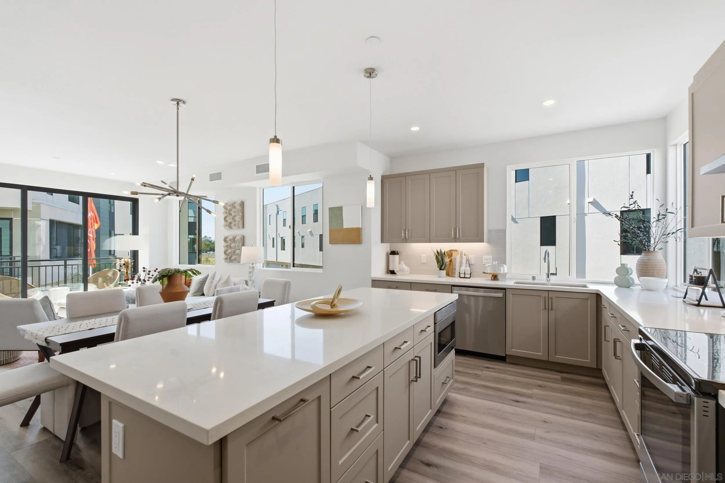 https://cdn.realtyfeed.com/cdn/127/260020905/c0205ef13590341718c8a8c06304e20e.webp