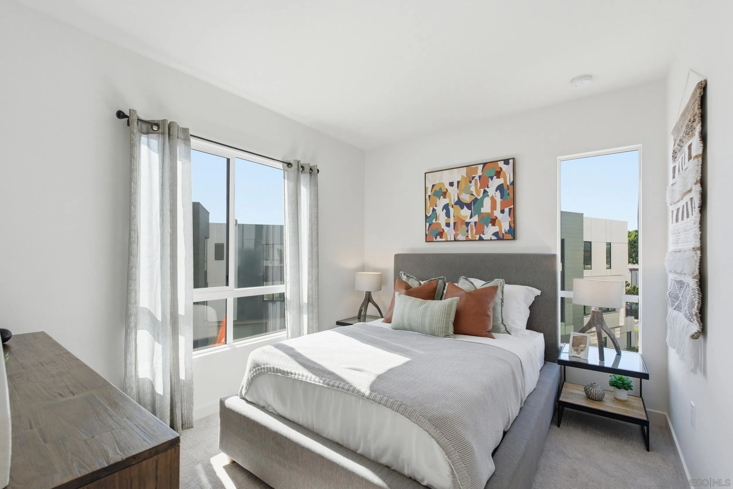 https://cdn.realtyfeed.com/cdn/127/260020905/c5d8c58311b85de199f1a76ad76bc963.webp