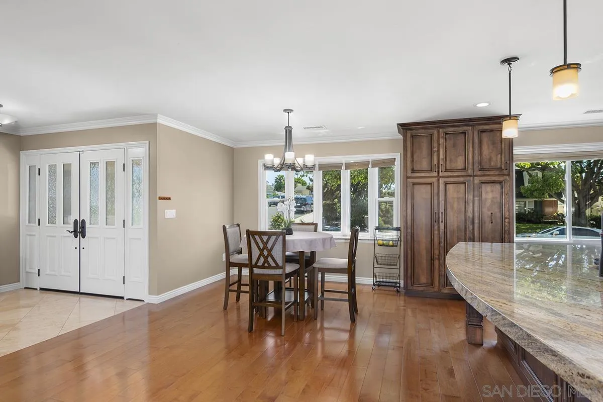 https://cdn.realtyfeed.com/cdn/127/260020906/1981eae6225d8152bbbc23bc9ea391b4.webp