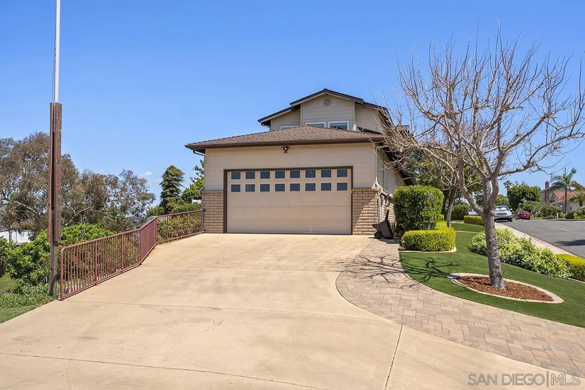https://cdn.realtyfeed.com/cdn/127/260020906/34b190f5307d8171ae713e0f7bdd51a2.webp