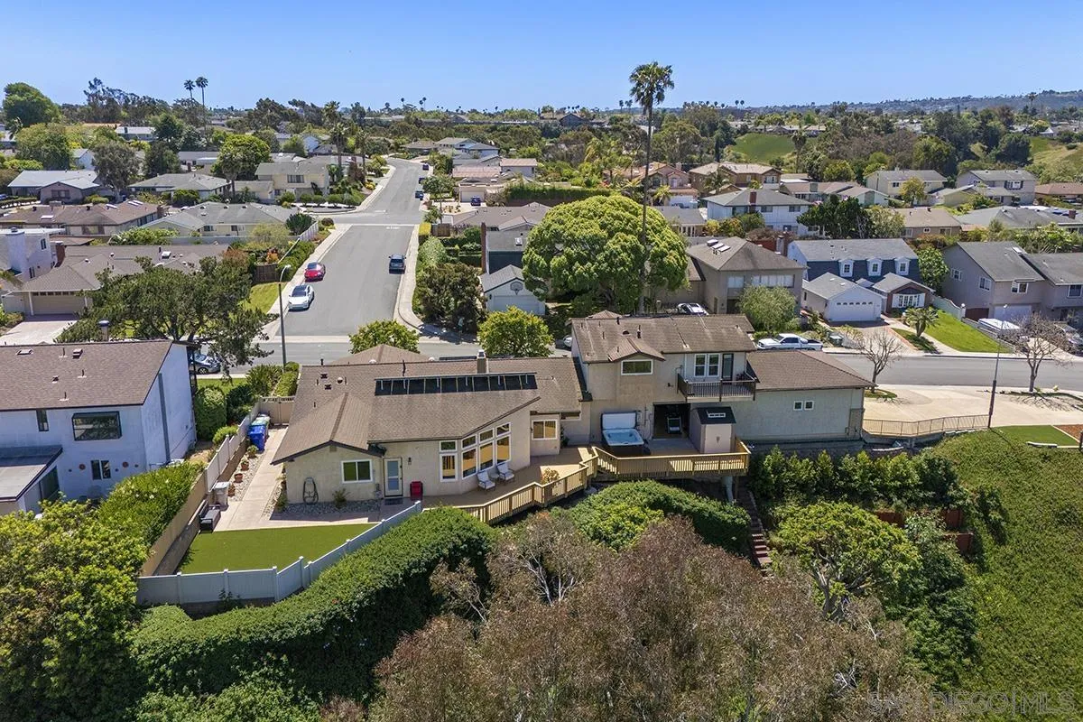 https://cdn.realtyfeed.com/cdn/127/260020906/35ac5f92c52cccaf743592791725fd09.webp