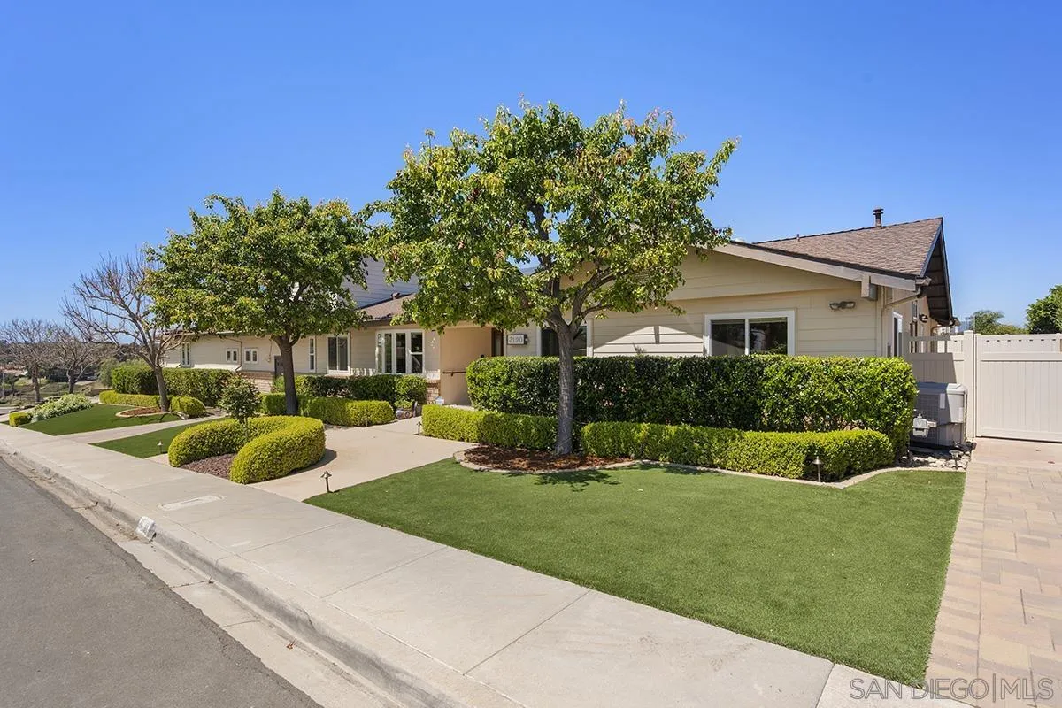 https://cdn.realtyfeed.com/cdn/127/260020906/f89401b23725868c01c942a51c3f9510.webp