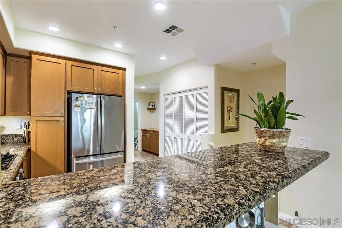 https://cdn.realtyfeed.com/cdn/127/260020907/fab540d44a47c89af4ed14228ea16b5a.webp
